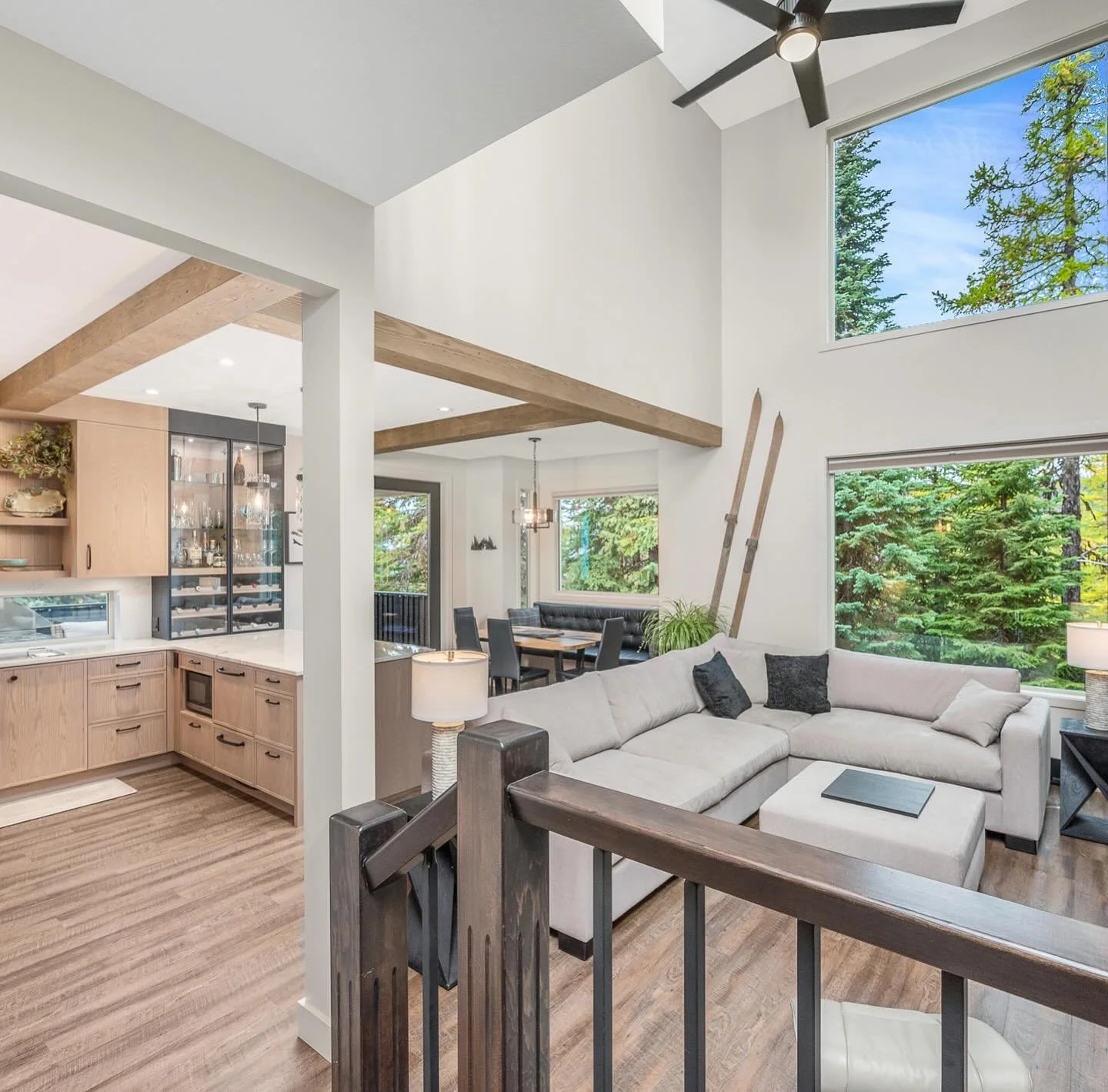 More from this beautiful Silver Star Listing from @tracydanbrook.realestate 
What a property!!

#okanaganrealestate 
#okanaganrealestatephotography 
#okanaganlife 
#okanaganlifestyle 
#realestatephotographer 
#silverstarmountain