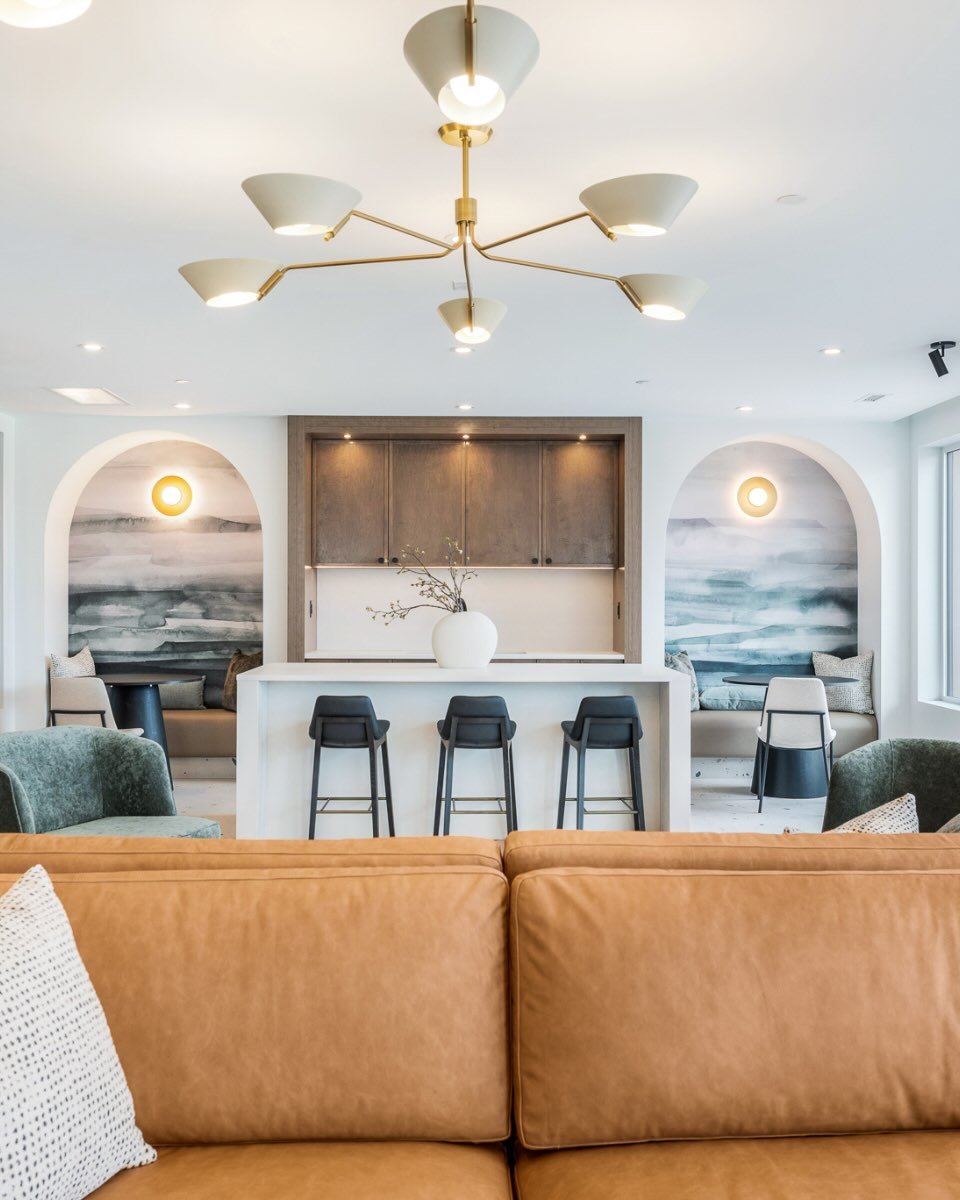While capturing a beautiful unit in Vista Condominiums at Predator Ridge, for Bob and Lisa Dohnalek (from Rockridge Real Estate Company Ltd)&hellip;.
We came across this most stunning social lounge upon entering this building. 
Spectacularly designed