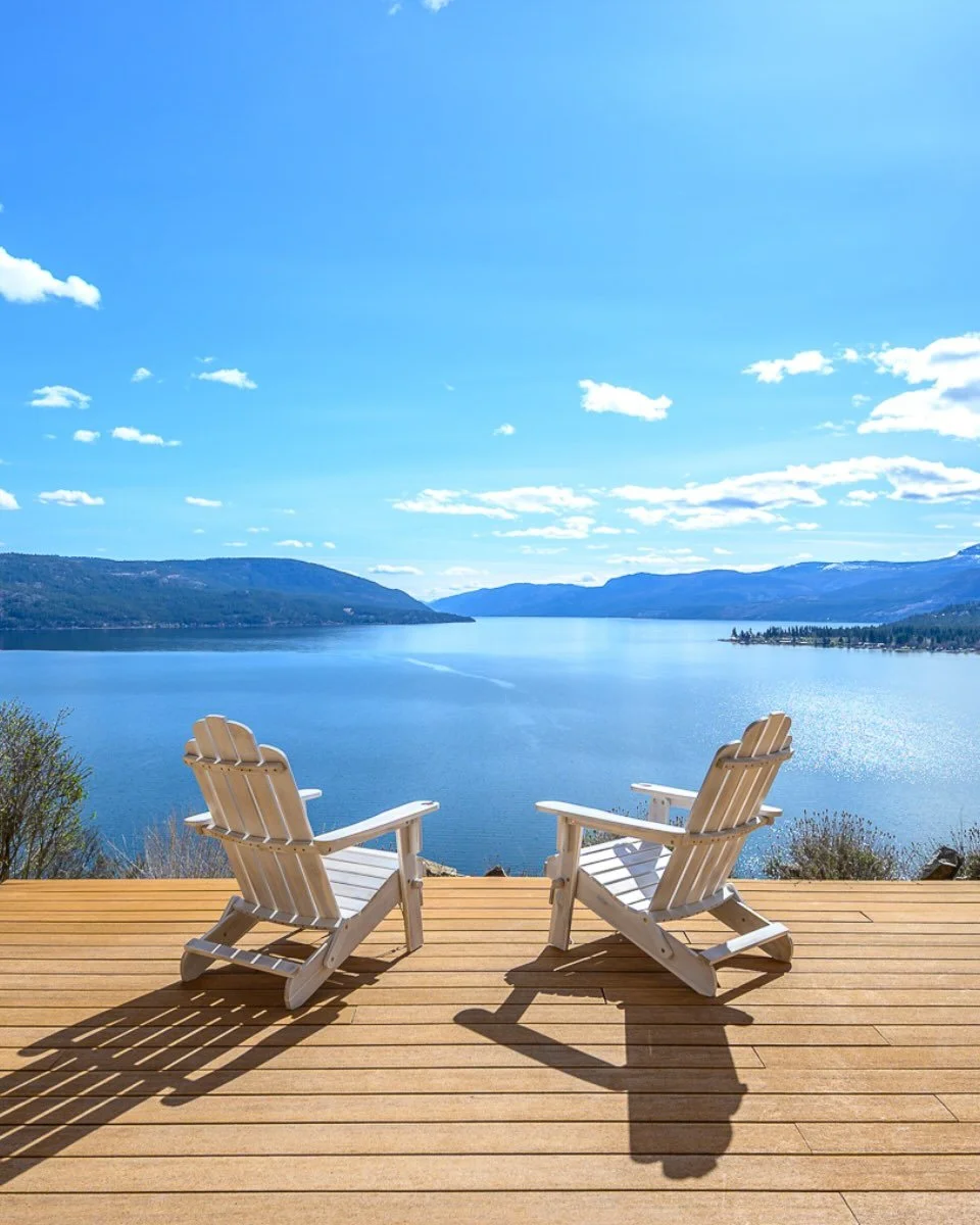 What an extraordinary opportunity to find a stunning Condo on Lake Okanagan, with these outstanding views! Coming soon from @heatherangelrealestateservices 

Don&rsquo;t miss this one !!

#okanaganlife 
#okanagancondoforsale 
#realestatephotography 
