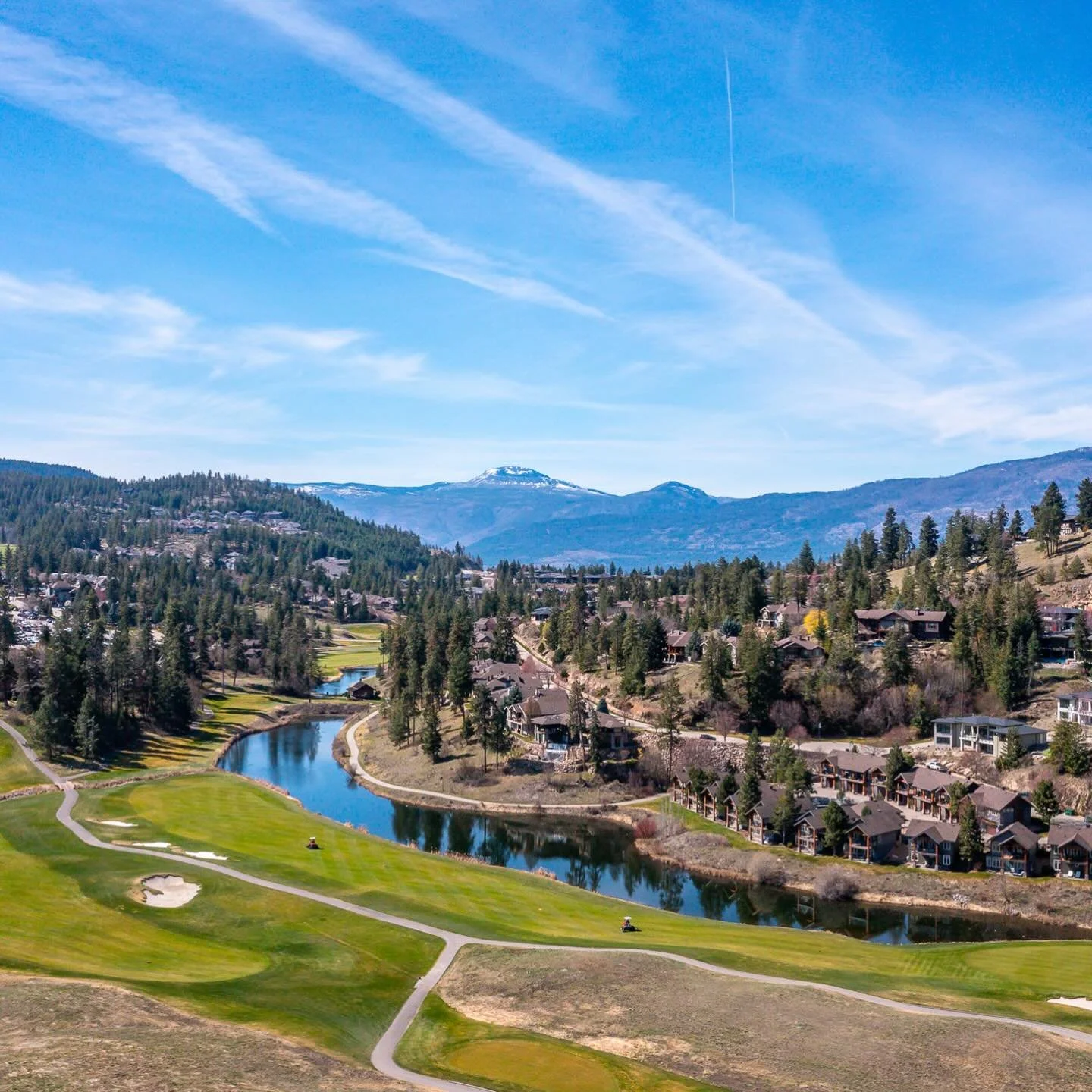 Picturesque😍 &hellip;.. The ever stunning golf community of Predator Ridge. 

A couple of beautiful units  soon to be available, for more information call
Bob and Lisa Dohnalek, RockRidge Real Estate Company Ltd. 

Cell: 250 309 0803

#predatorridge