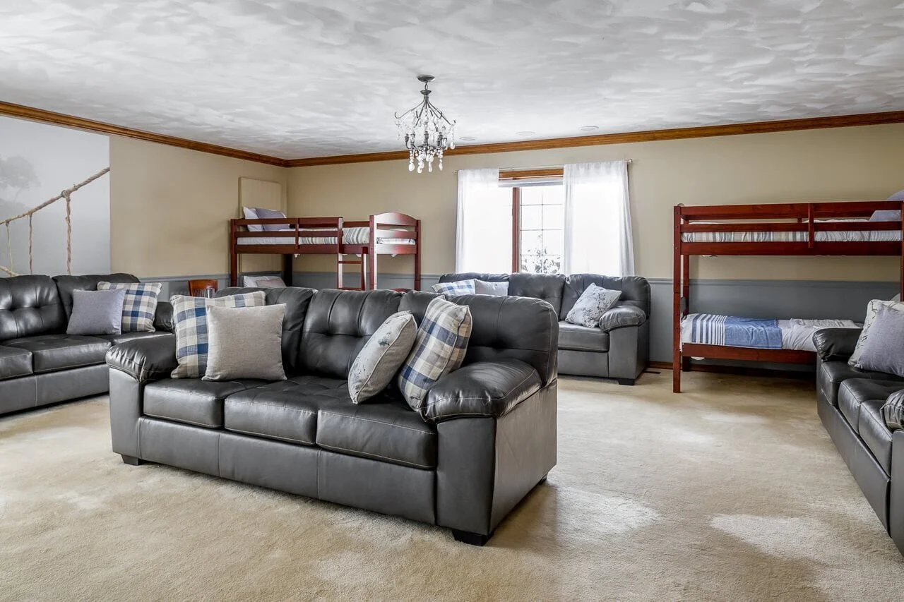 Wedding Venue With Lodging in Iowa The Conrad Mansion