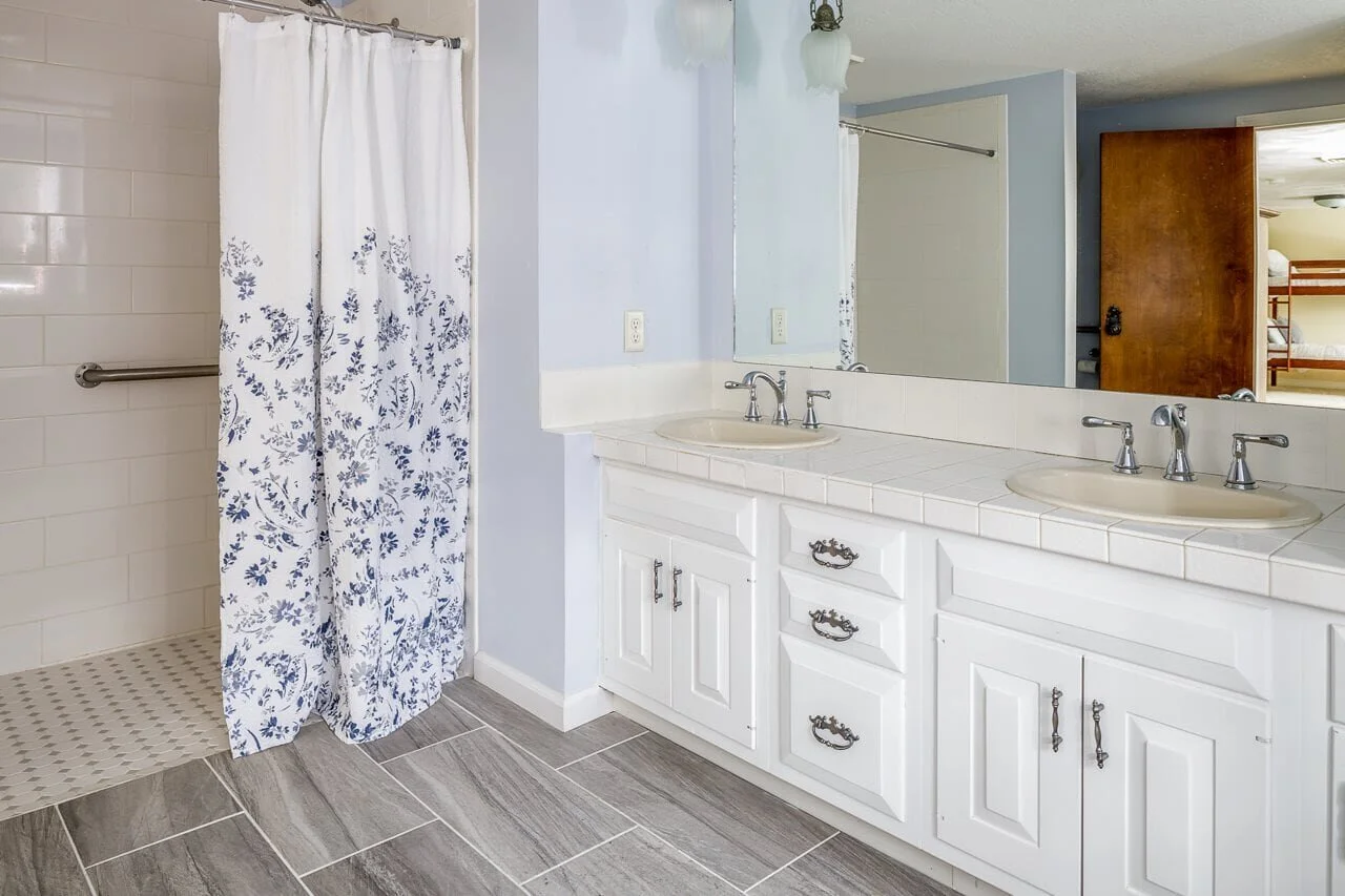 Wedding Venue With Lodging in Iowa The Conrad Mansion