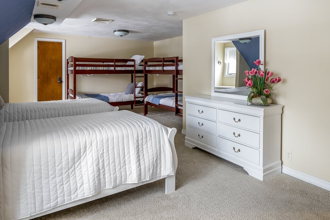 Wedding Venue With Lodging in Iowa The Conrad Mansion