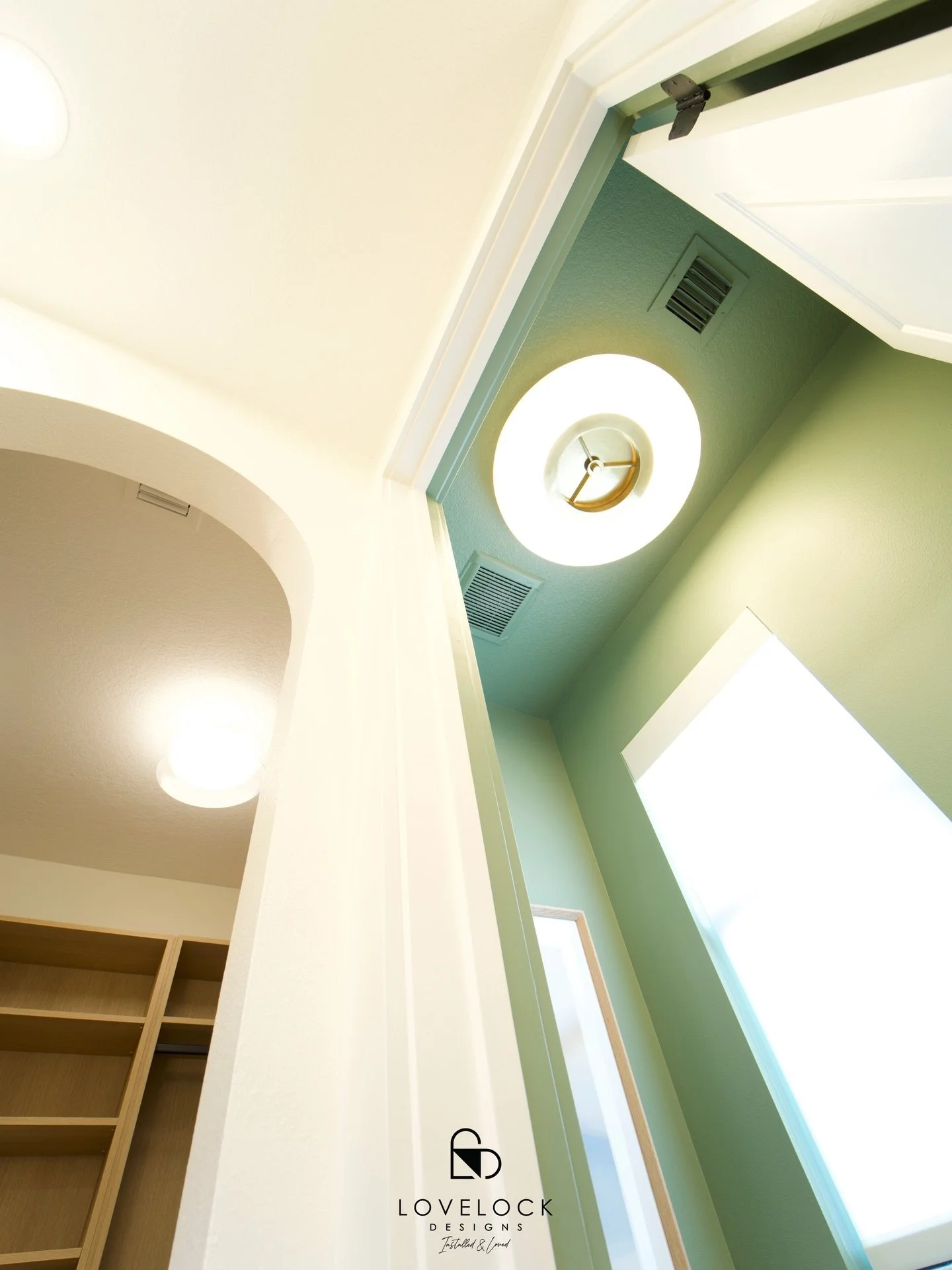 When we took the time to design this retreat, we realized it would be the little nuances that bring the entire project together. This massive marble flush mount speaks volumes while remaining beautifully restrained. #installedandloved🖤