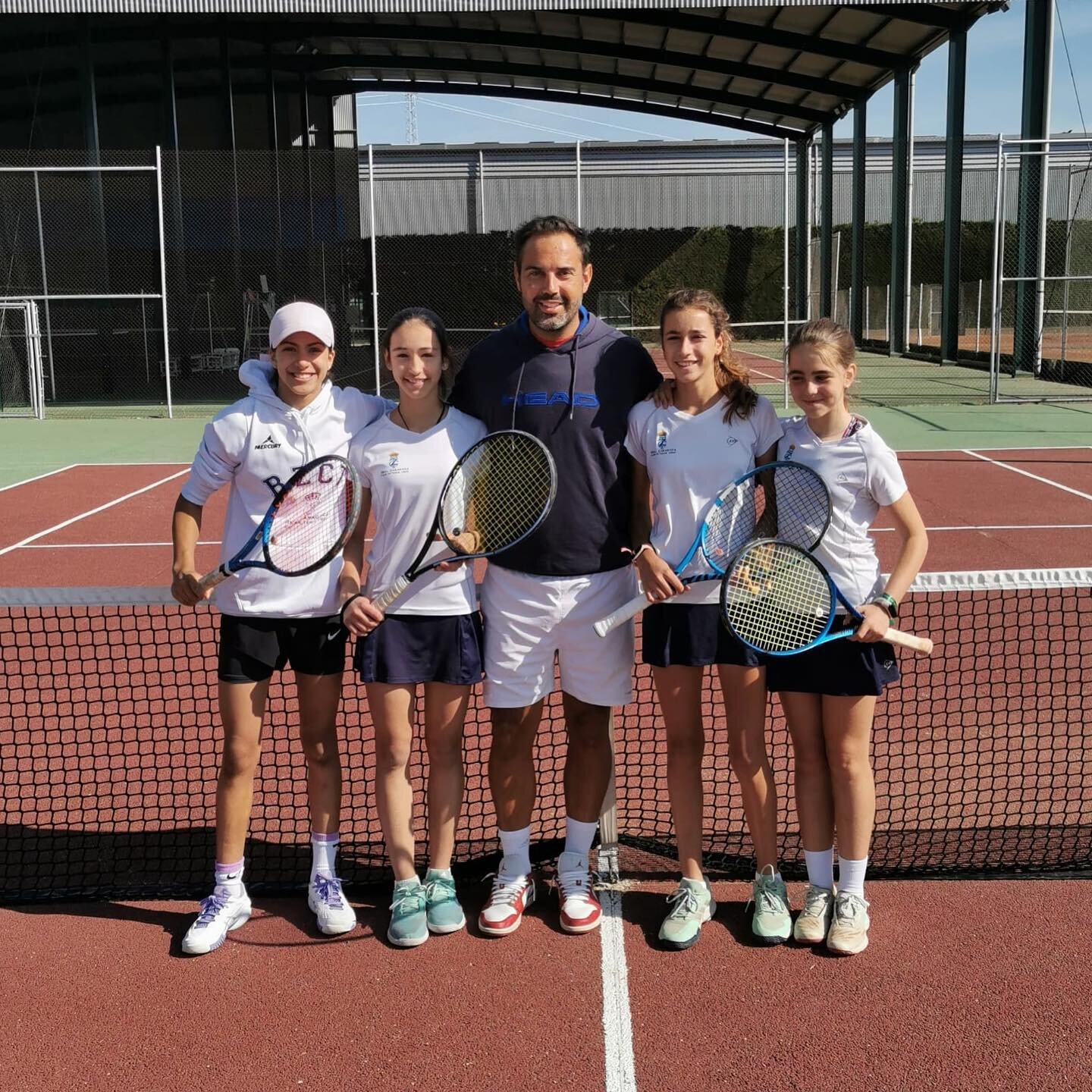 💙🎾👏 Victoria de nuestro equipo Infantil Femenino en el Campeonato de Arag&oacute;n por 4-0 vs. C.T. Osca!! Enhorabuena, chicas!! #rzct #somosrzct #tenis