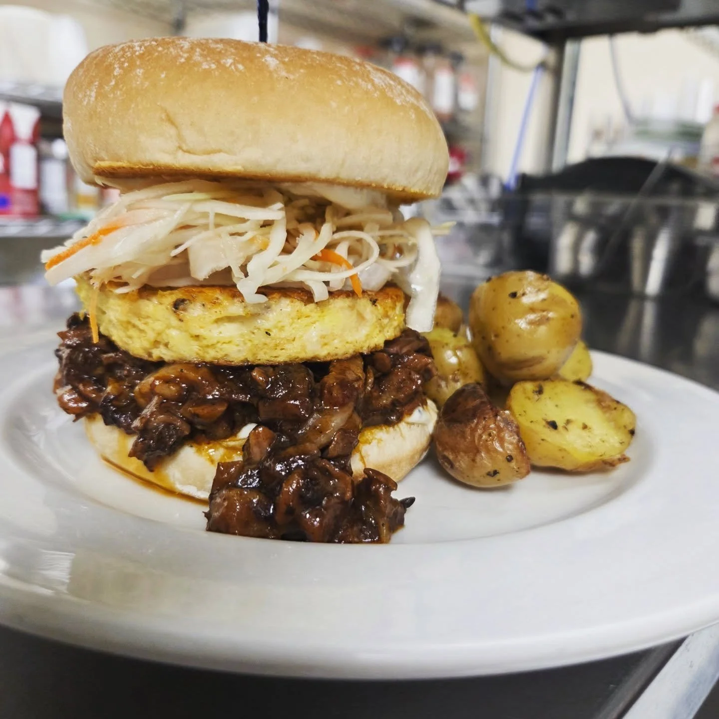 Brisket on a bun this long weekend! Perhaps we'll see ya at the #2stardiner !