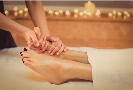 5 Benefits Of A Reflexology Foot Massage