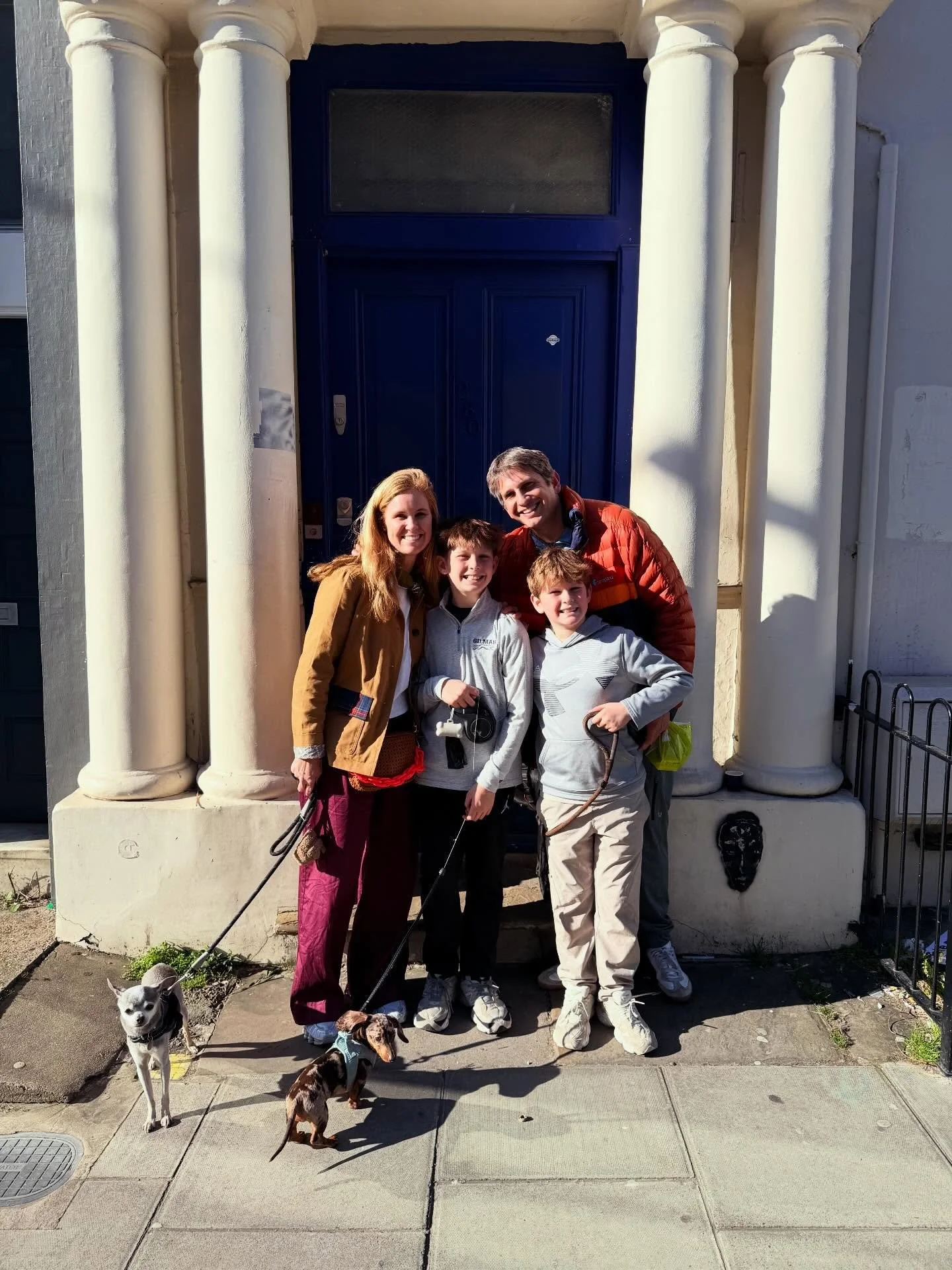 LONDON 🏴󠁧󠁢󠁥󠁮󠁧󠁿🚲☕️

We biked, ate and walked our way through this beautiful city. Highlight for the boys was the Chelsea Futbal game. A true lifetime memory ! 

West end show&hellip; back to the future&hellip; was phenomenal.

We learned the t