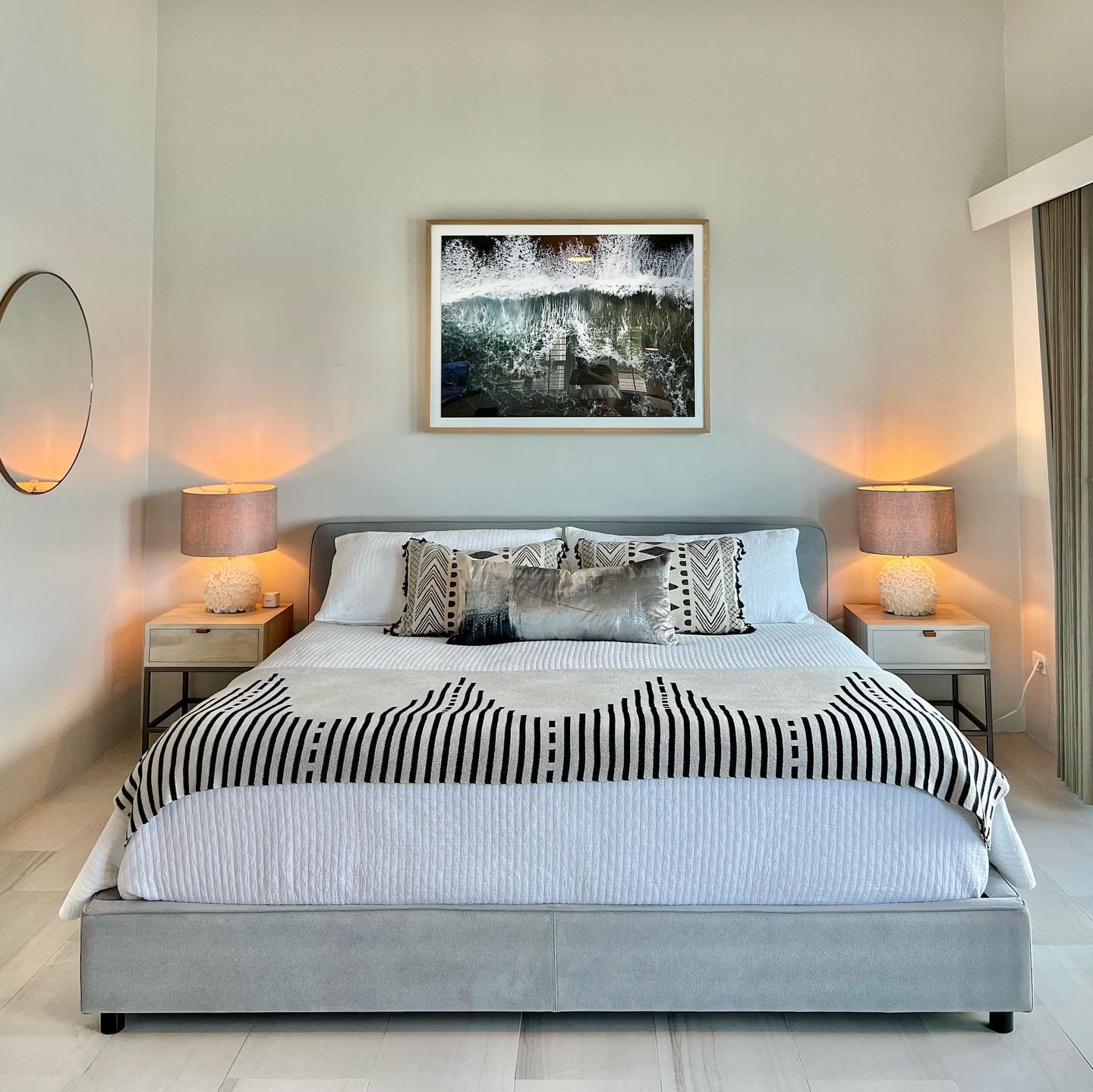 We are loving this furniture refresh after the casita remodel 😍 &hellip;so many things happening at Pallina! Thank you to @seachangevi and @silkgreenery for bringing some amazing pieces into our home 🌴🐠☀️#caribbeanvilla