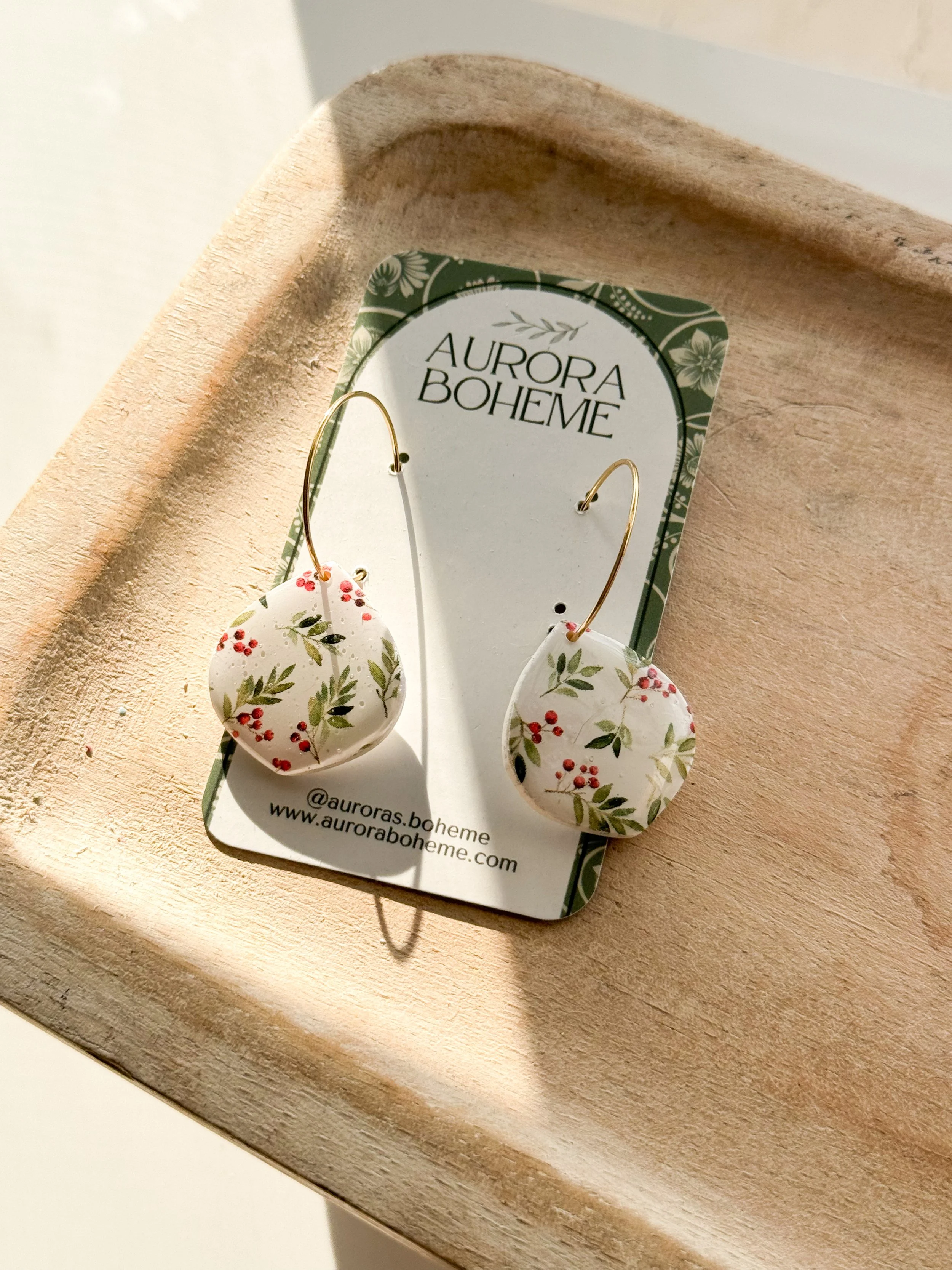 Holly Vine Dangle V 1