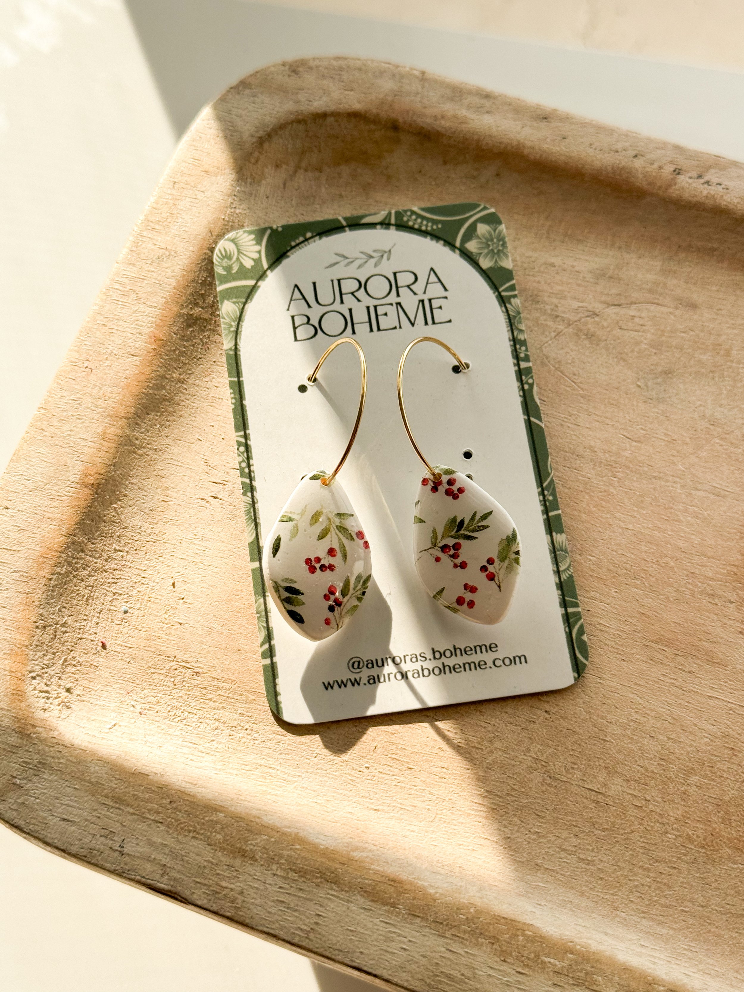 Holly Vine Dangle V 2