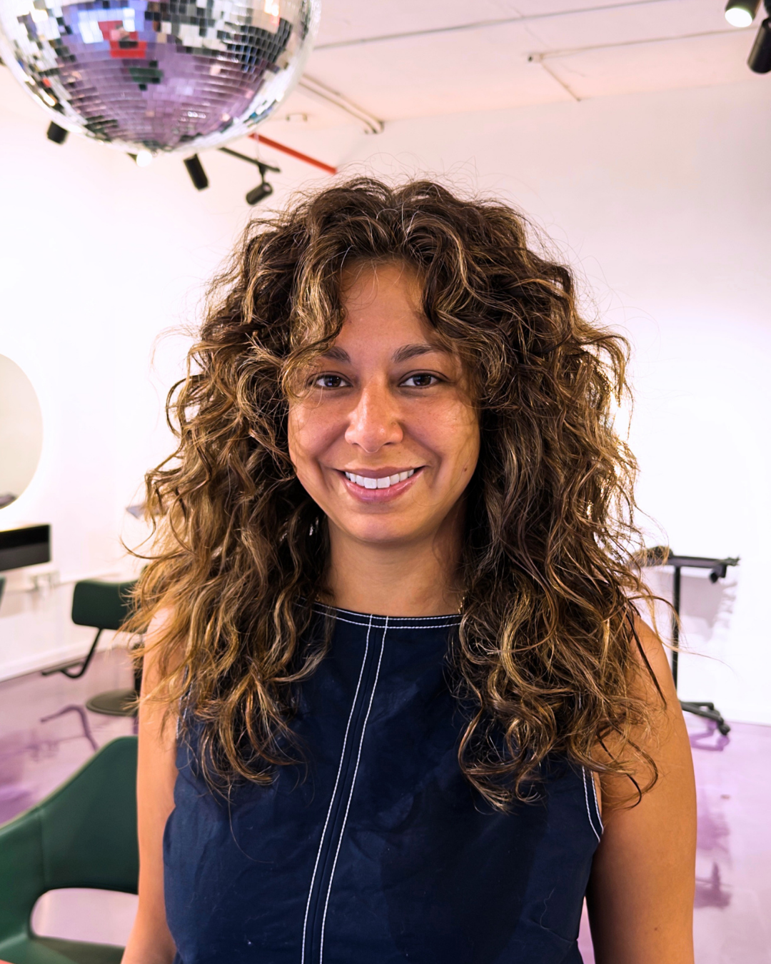Curly haircut & style at CutLoose salon. Greenpoint, Brooklyn.