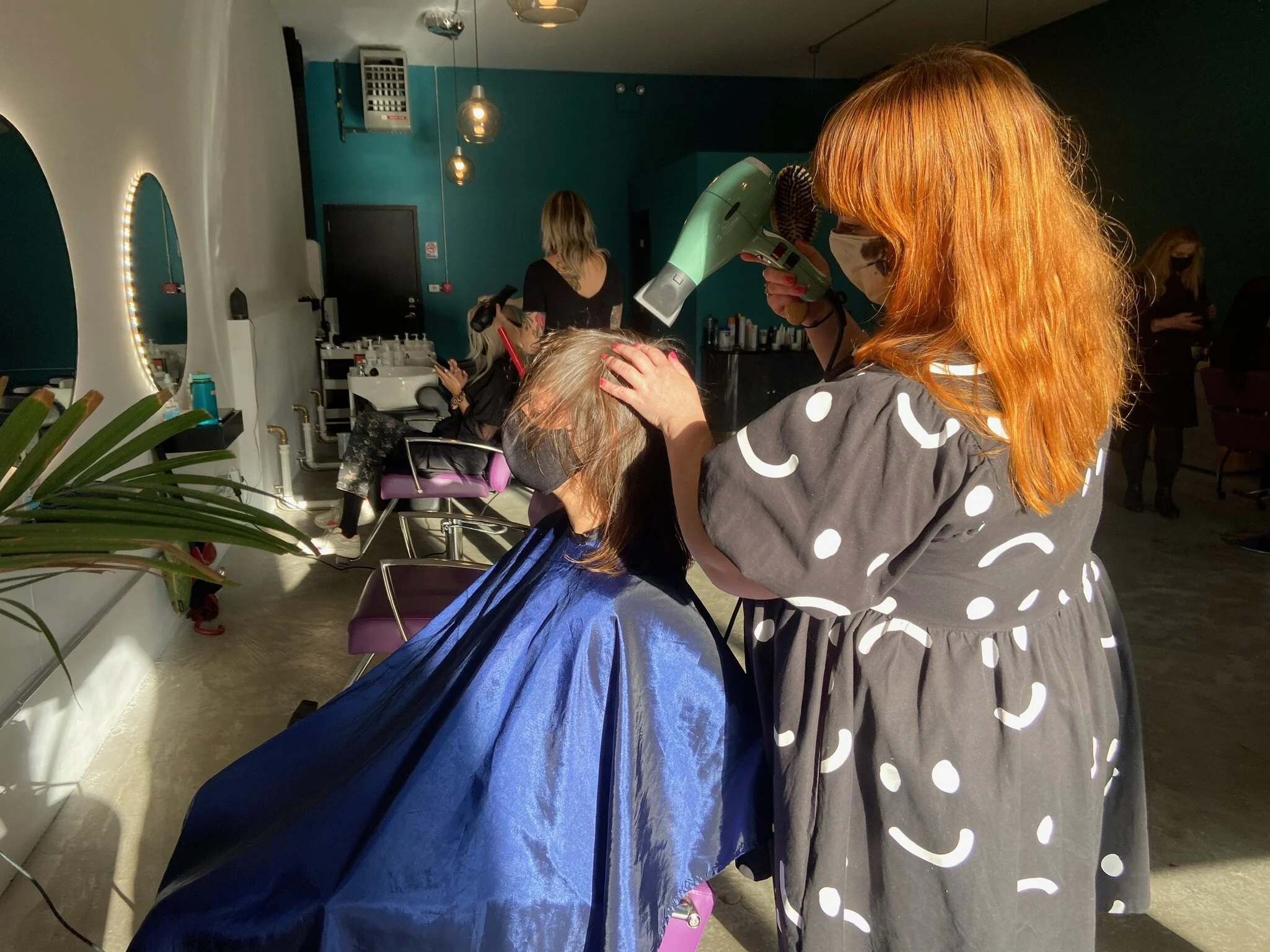 CutLoose Owner Siobhan Styling her client after a cut