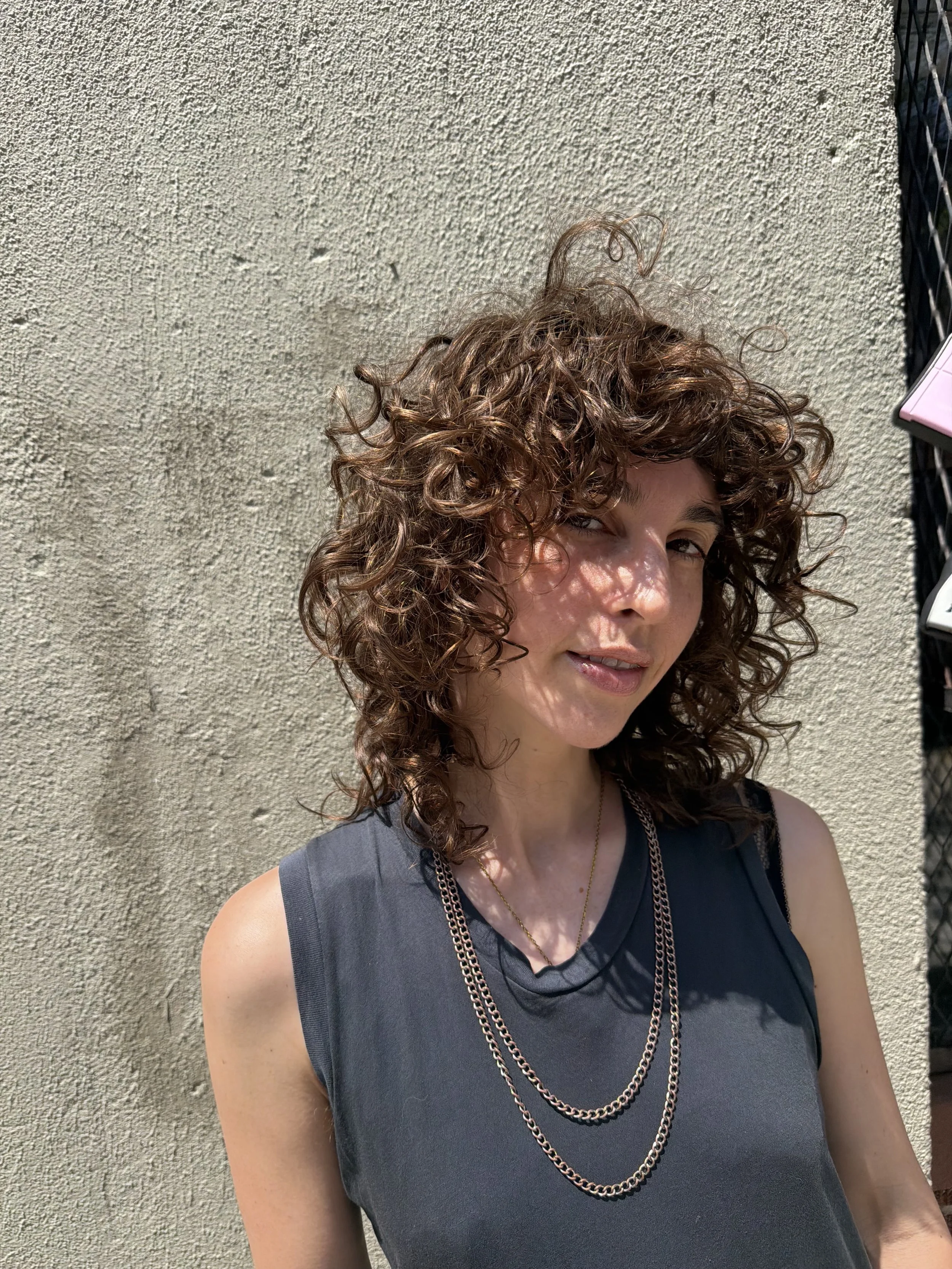 &nbsp;Curly Razor Cut Transformation