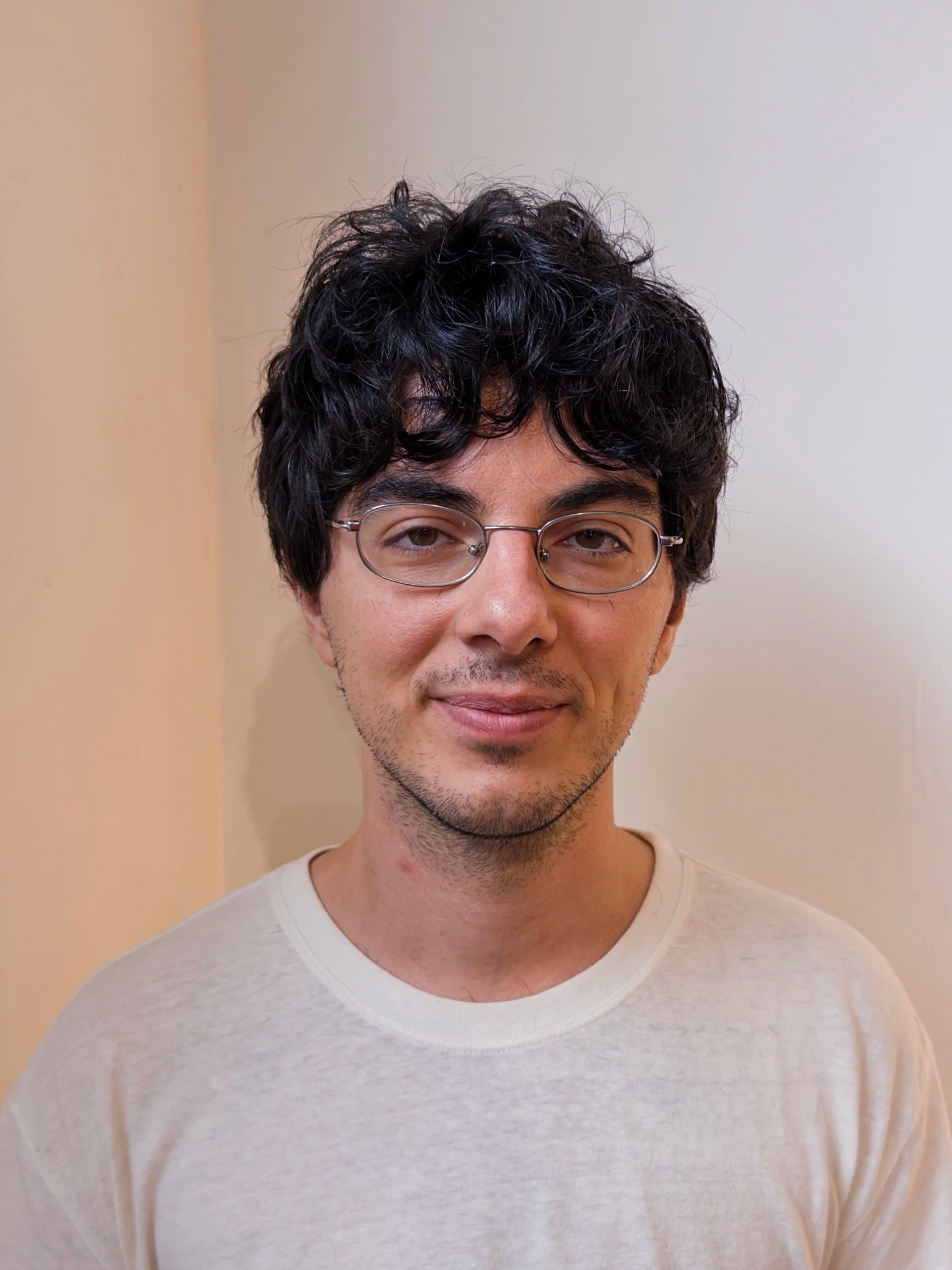 Men's curly haircut, men's haircut, haircut & style at CutLoose salon. Greenpoint, Brooklyn.