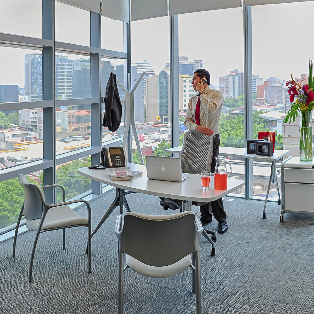 Galeria Centro_IOS_ICR_0002_executive suite2_cr.jpg