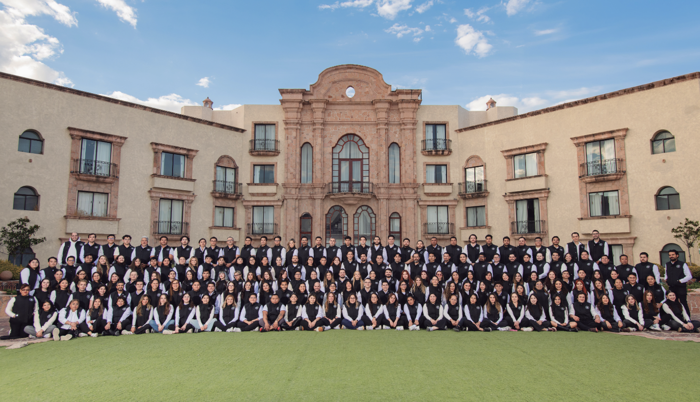 HOSPITALIDAD IRRACIONAL - CONVENCIÓN IOS 2025