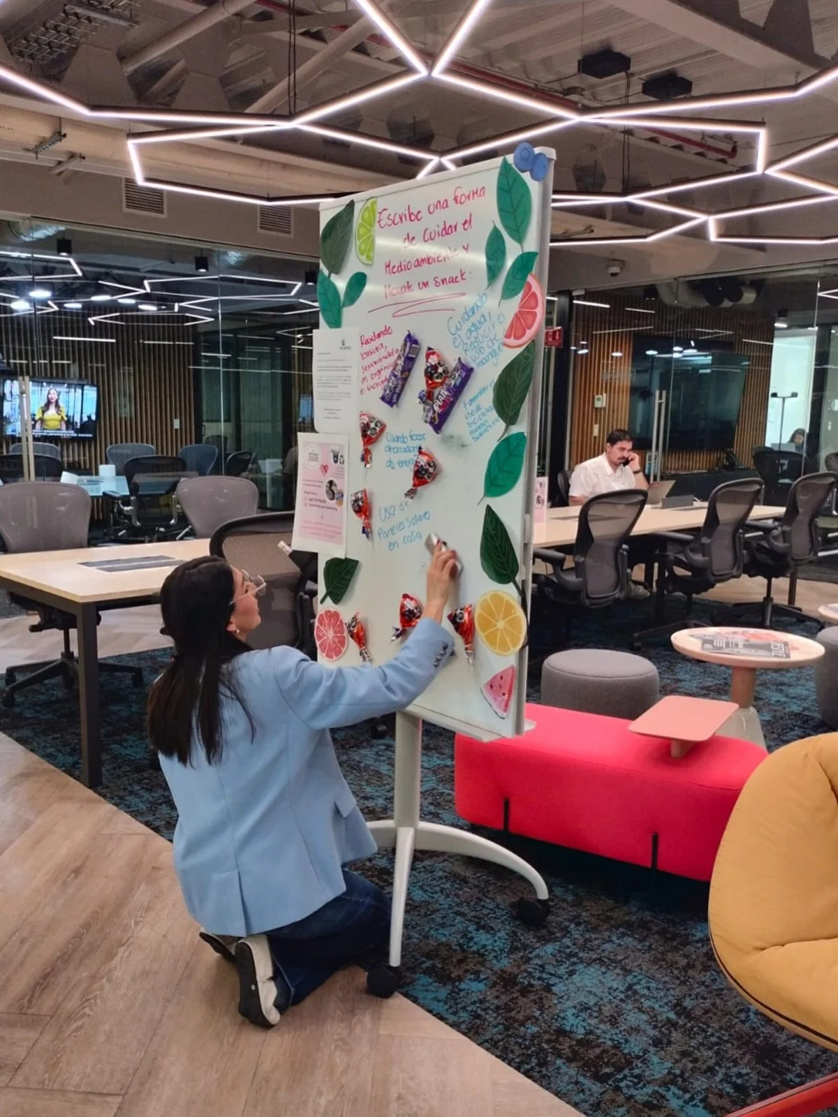 Esta semana la magia no solo est&aacute; en los espacios&hellip;
est&aacute; en cada idea escrita en nuestros pizarrones. 🌎✨

Seguimos viviendo nuestro Green Impact con socios que comparten reflexiones, pensamientos y peque&ntilde;as acciones para c