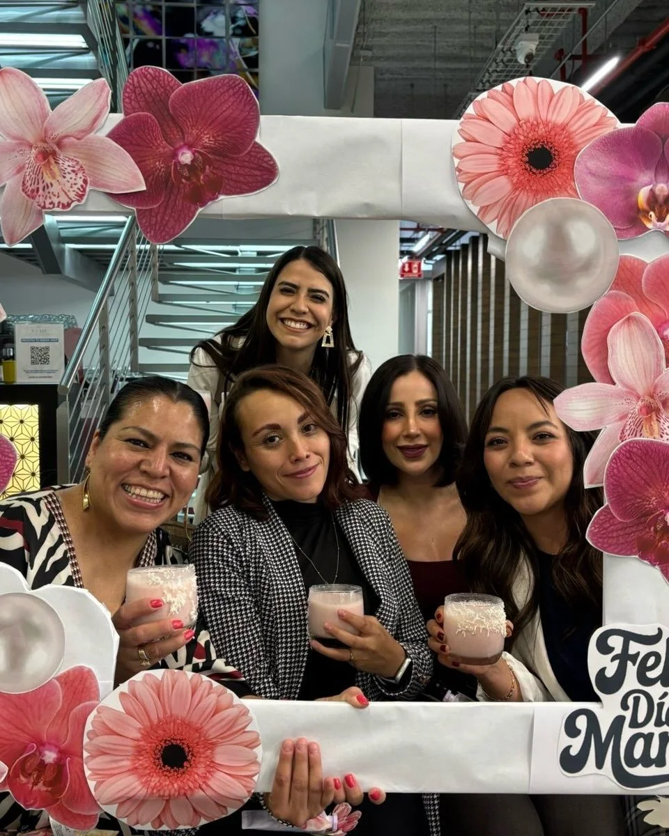 En IOS creemos que los detalles tambi&eacute;n son una forma de agradecer 🤍🌷

Por eso, quisimos hacer sentir especiales a las mujeres que inspiran nuestra comunidad todos los d&iacute;as: nuestras socias, mam&aacute;s incre&iacute;bles, l&iacute;de