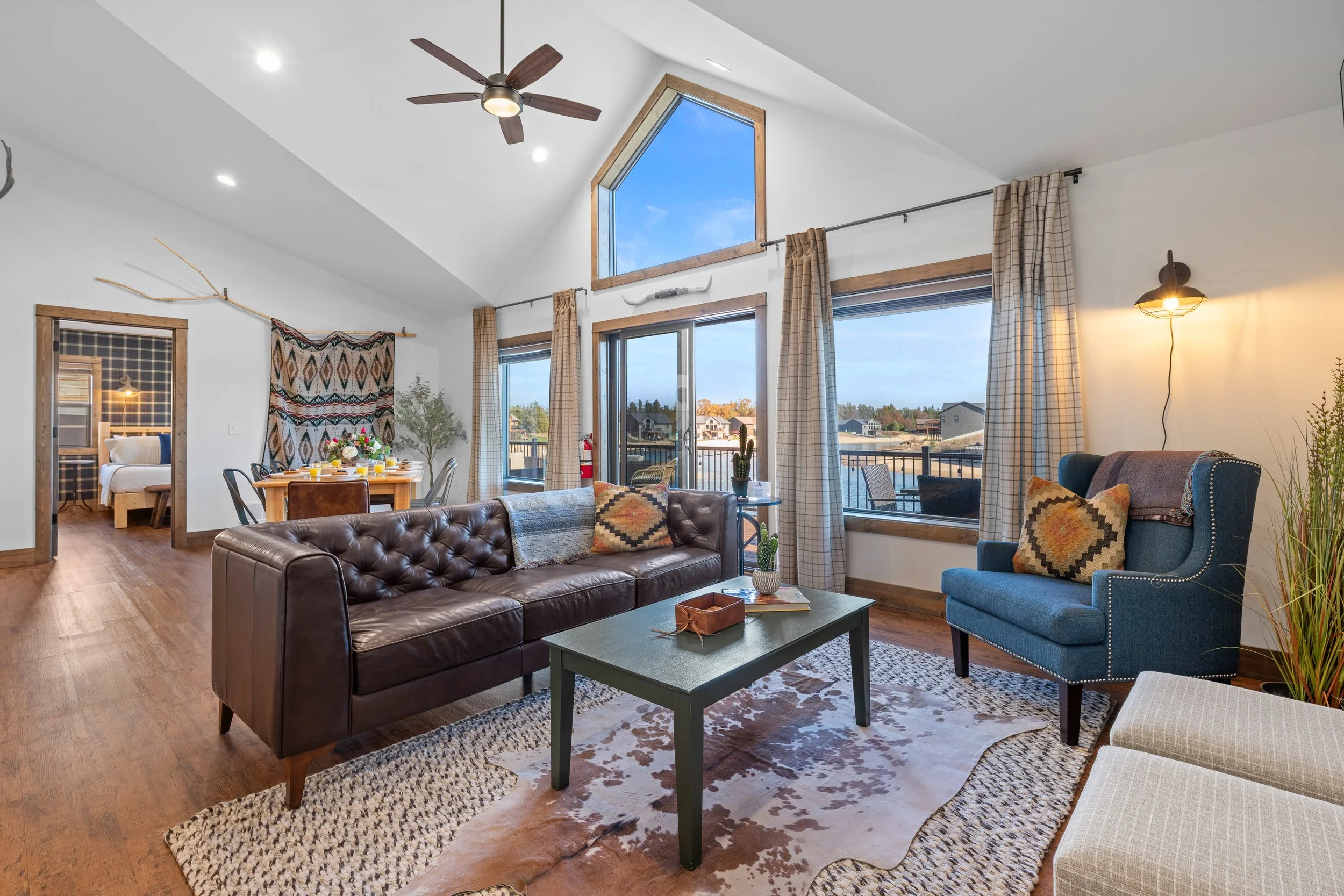 5935 Beach Cottage Dr-24.jpg