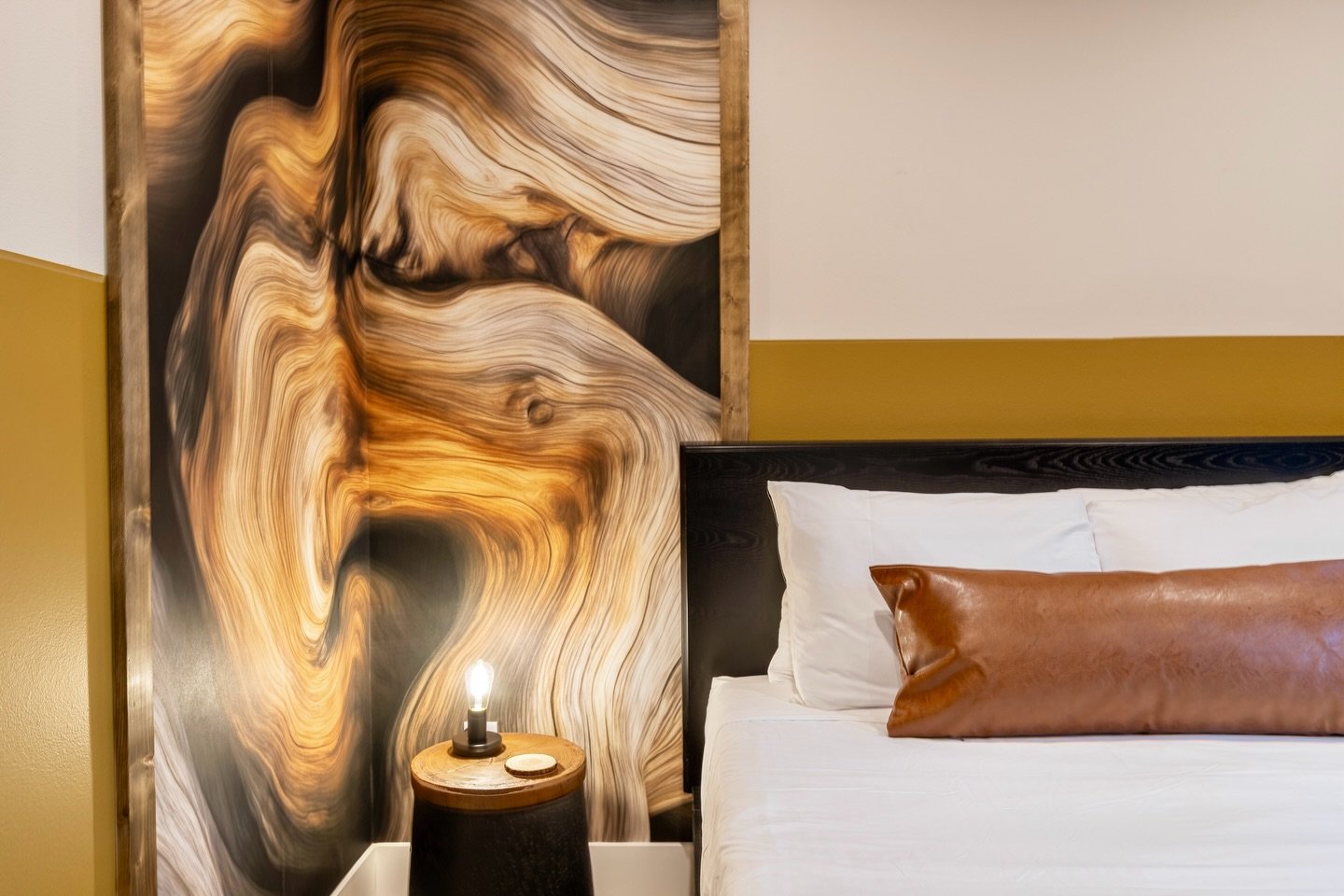 What bedroom are you staying in?
💛🧡🤎💙🖤🤍

The Lumber Lounge 🪵 is full of color and cozy beds. 

Vacation homes 🏠 can offer more than just a place to stay with friends and family - they can offer experiences and colorful ones at that. 

Book di