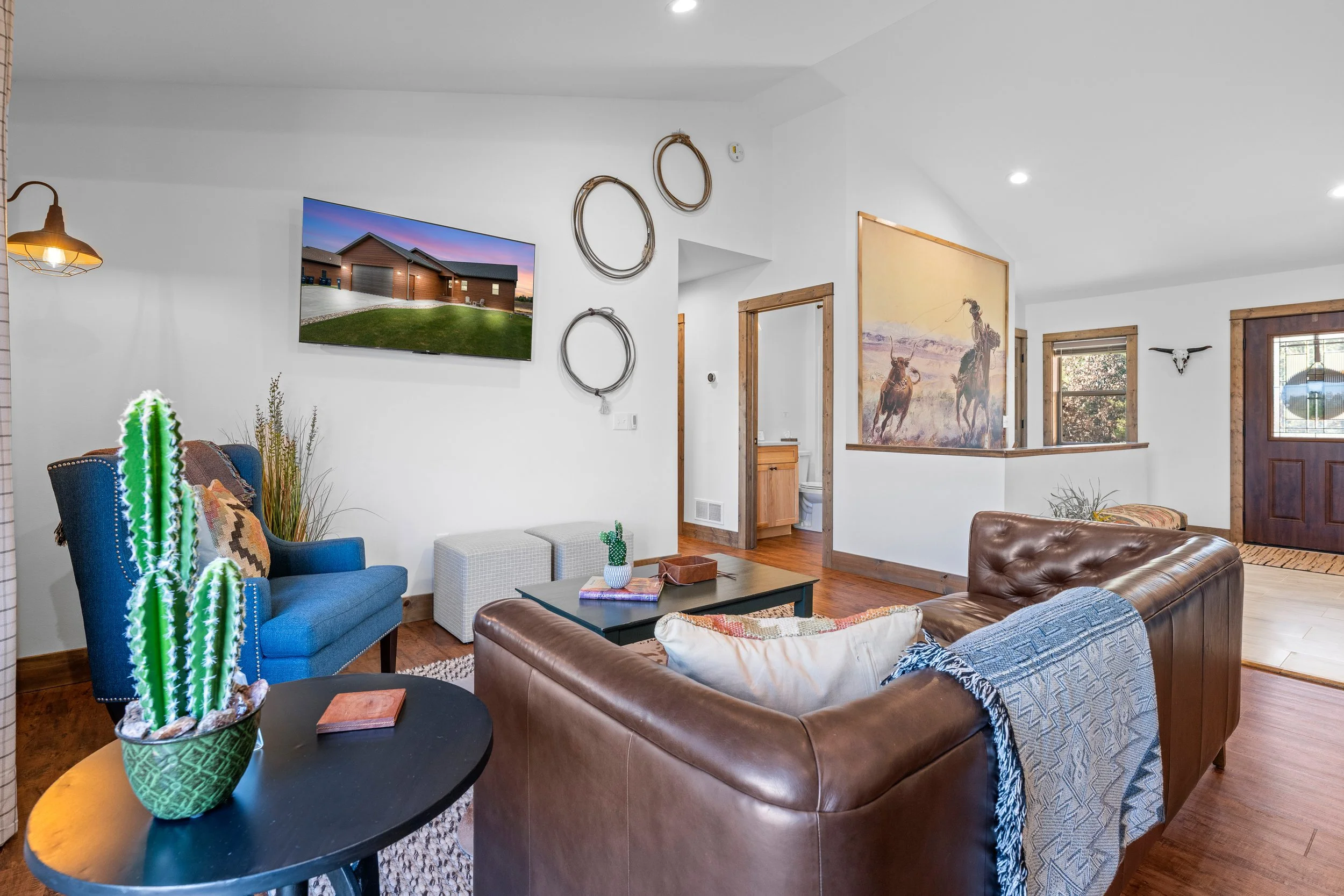 5935 Beach Cottage Dr-26.jpg