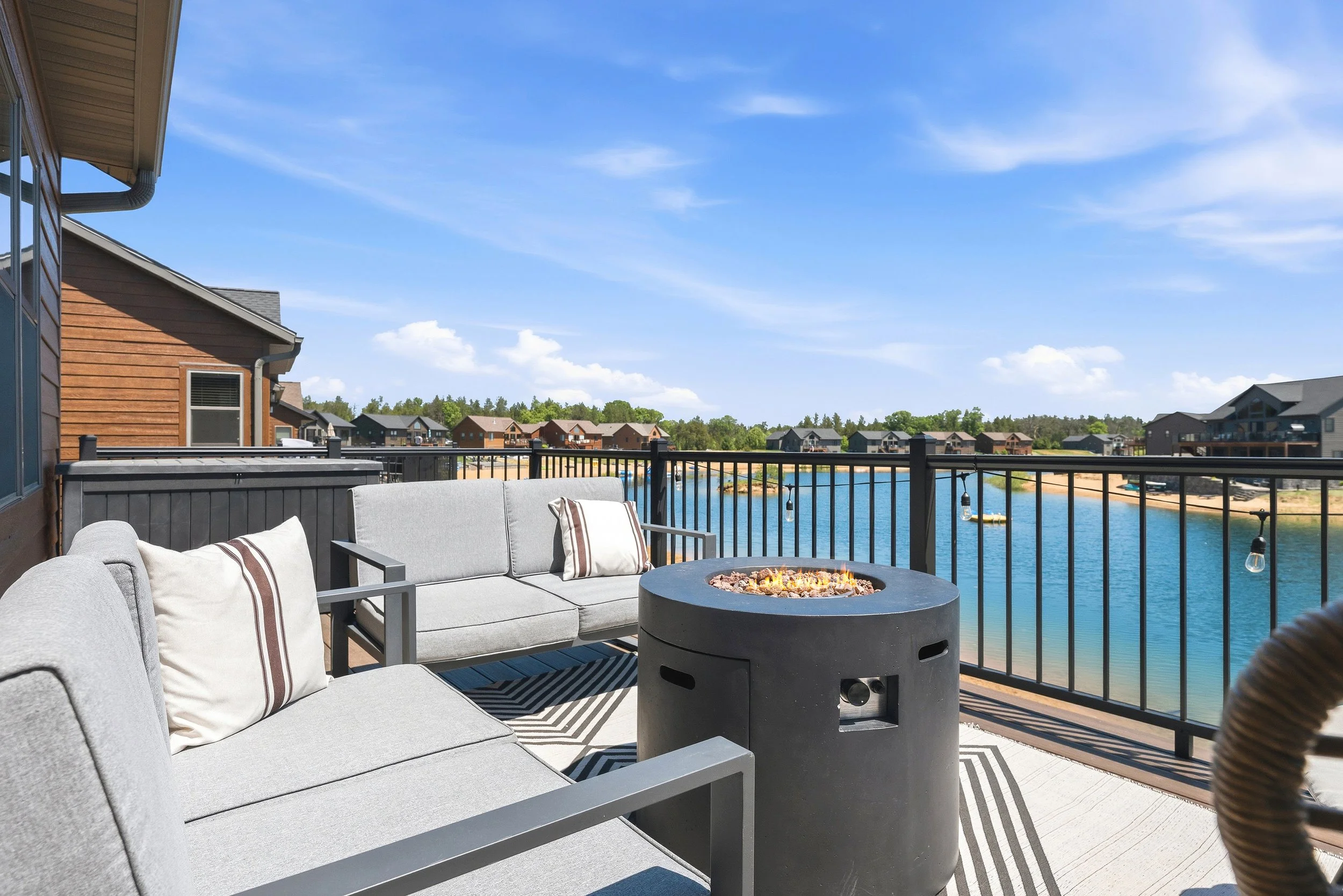 5941 Beach Cottage Dr-34.jpg