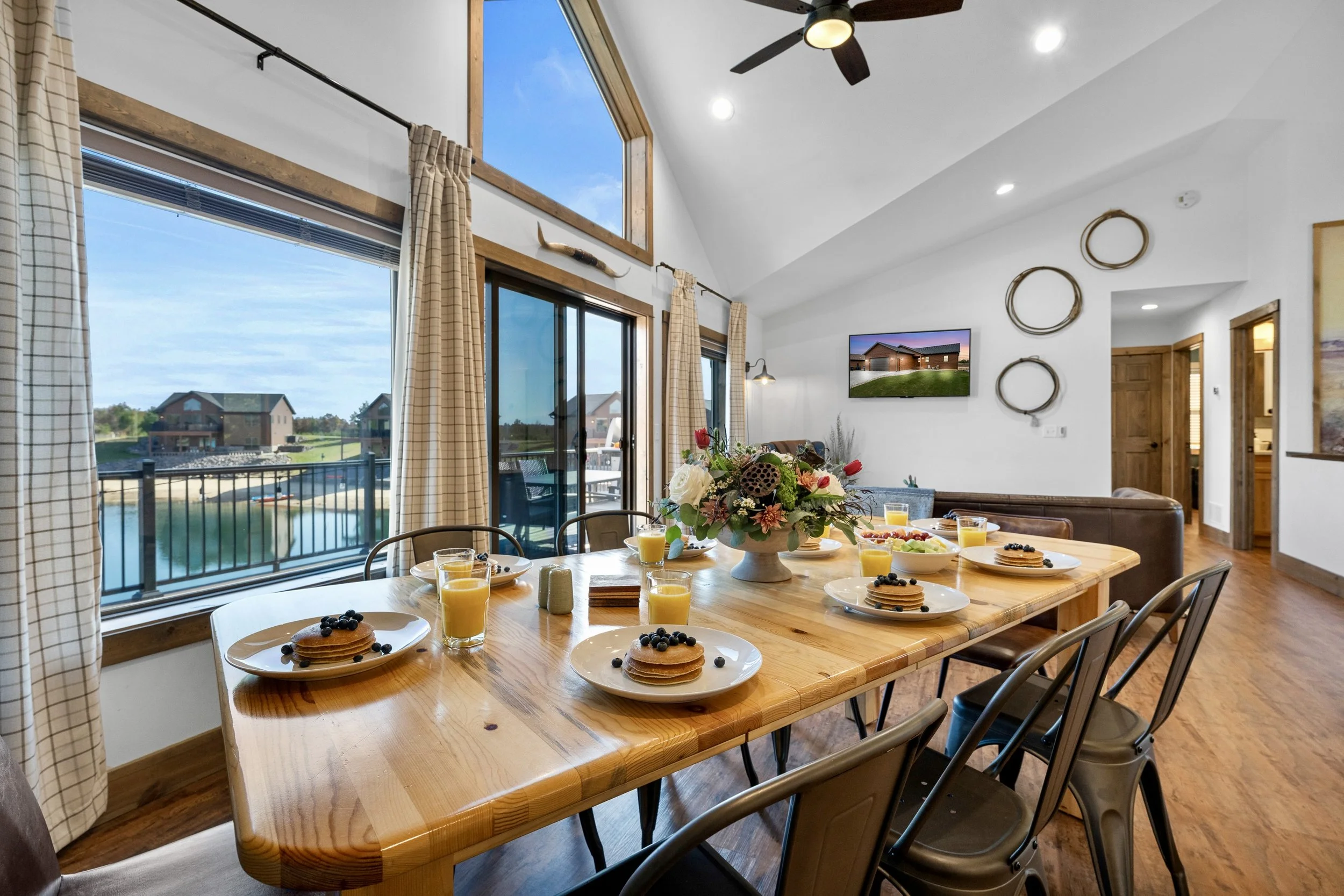 5935 Beach Cottage Dr-30.jpg