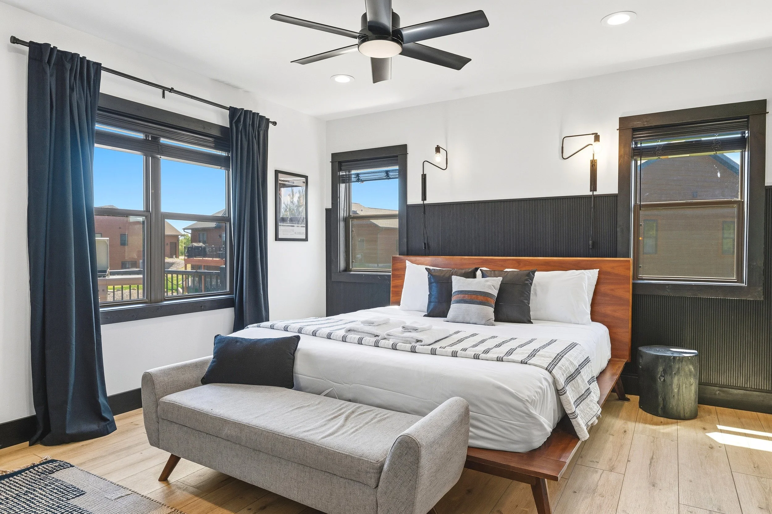 5941 Beach Cottage Dr-23.jpg