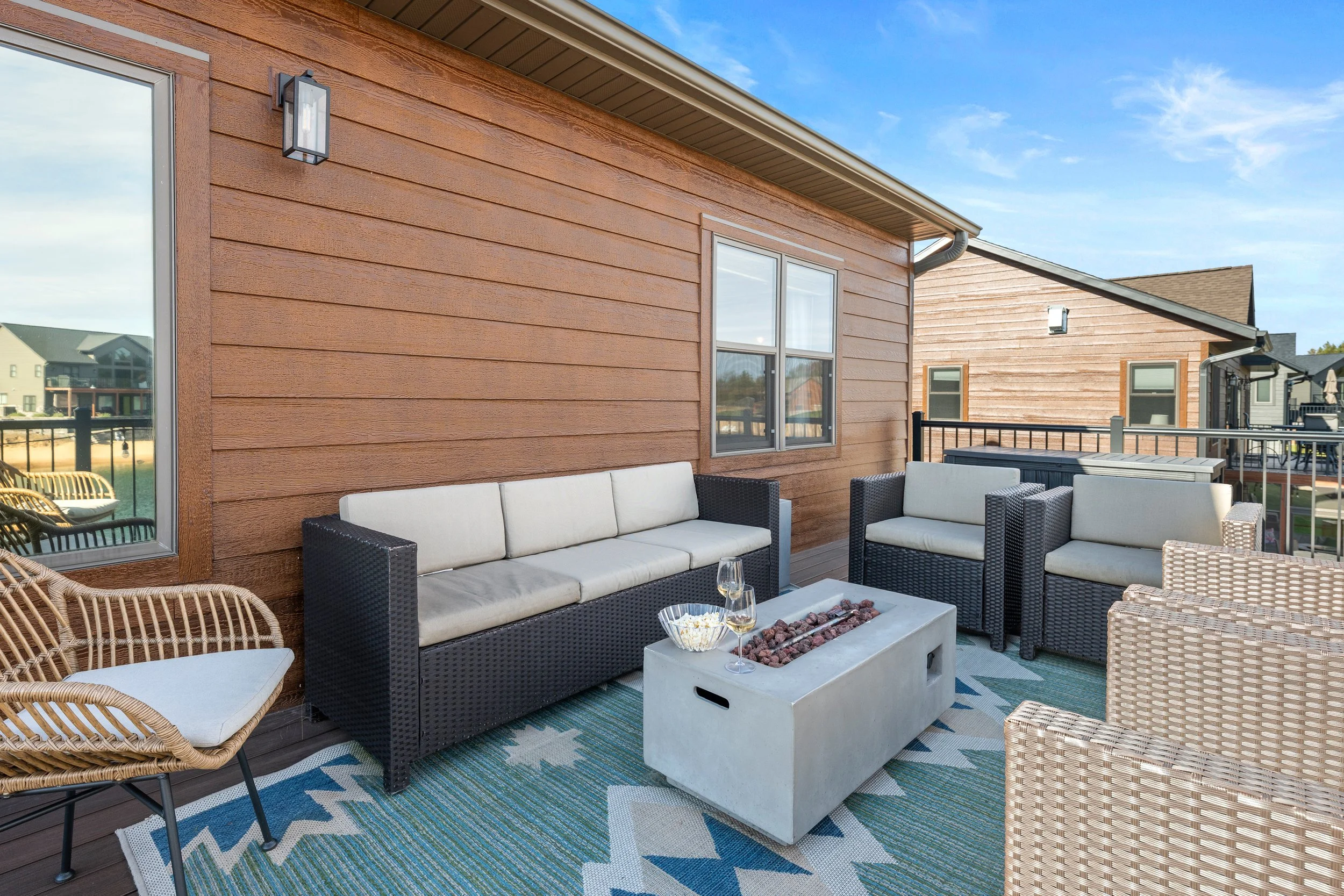 5935 Beach Cottage Dr-52.jpg