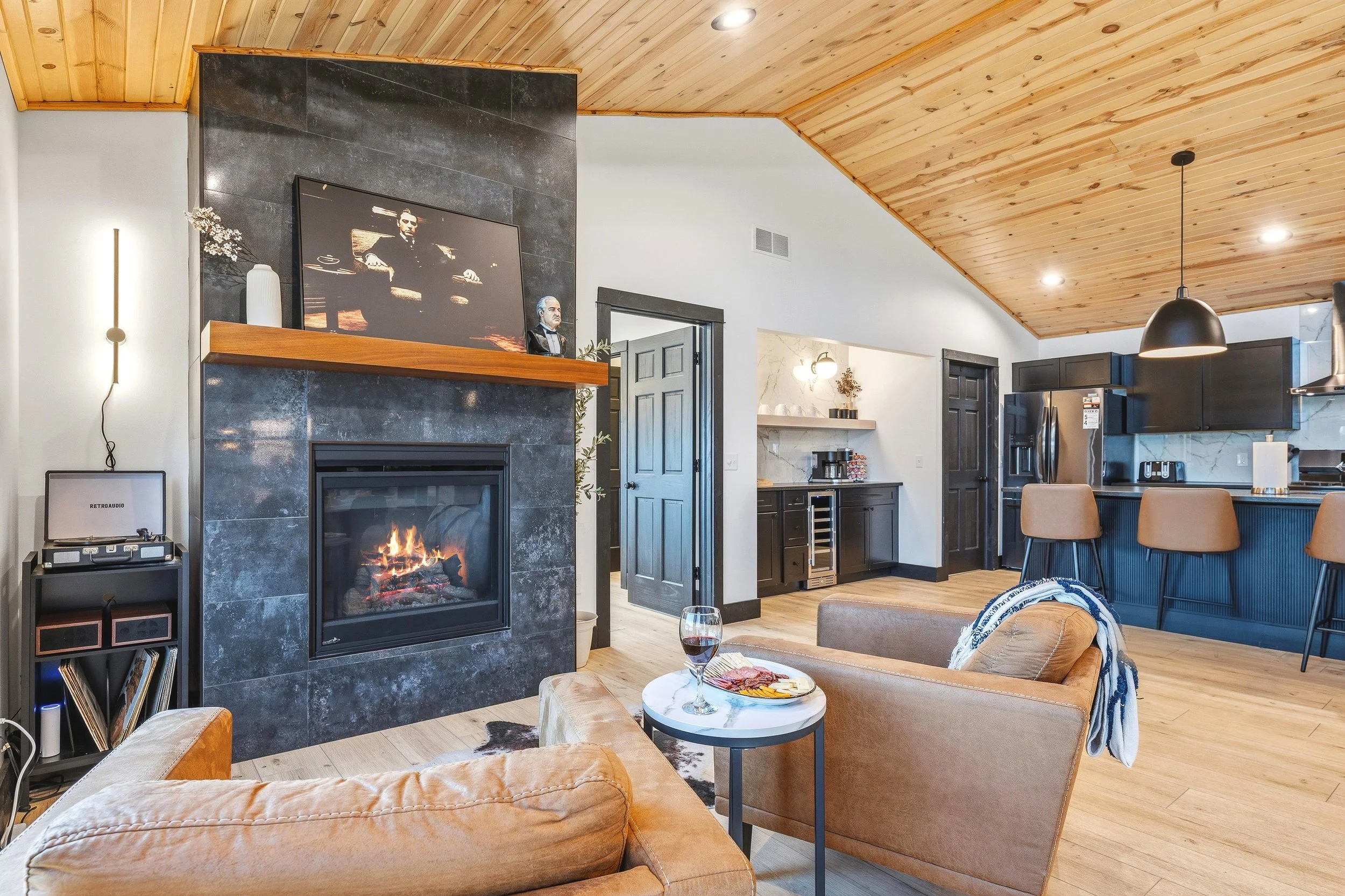 5941 Beach Cottage Dr-18.jpg