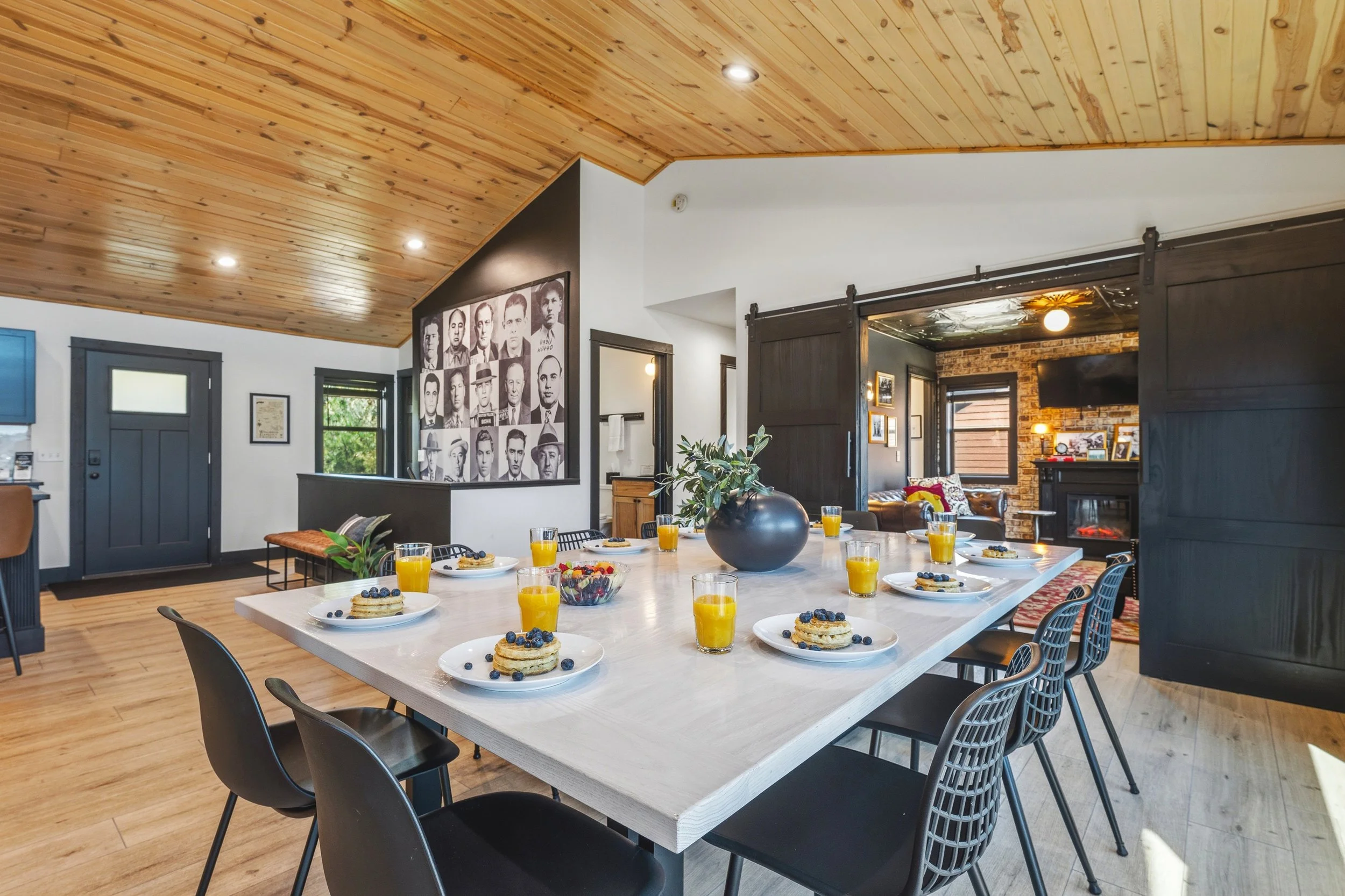 5941 Beach Cottage Dr-19.jpg