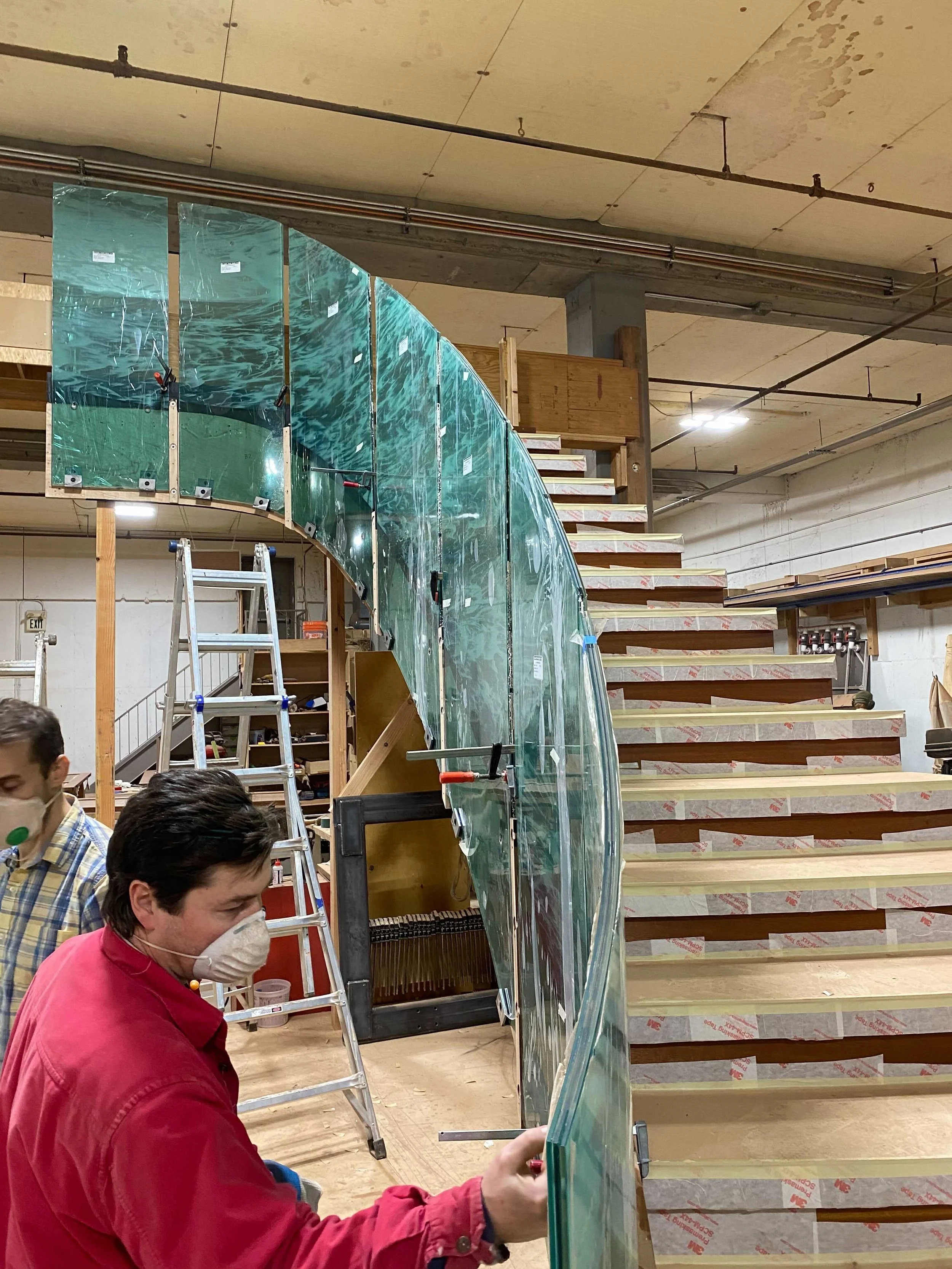 Glass-Stair01.JPG