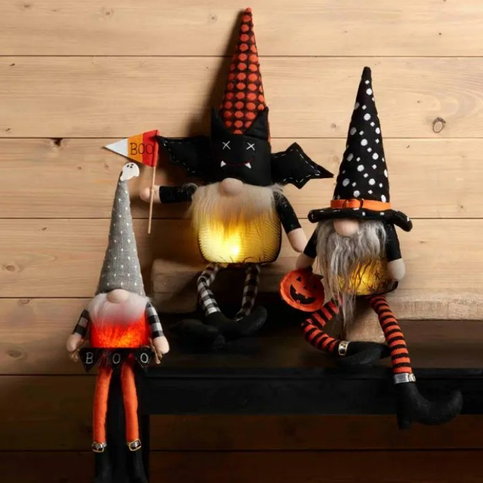 Light-Up Dangle Halloween Gnome.jpg