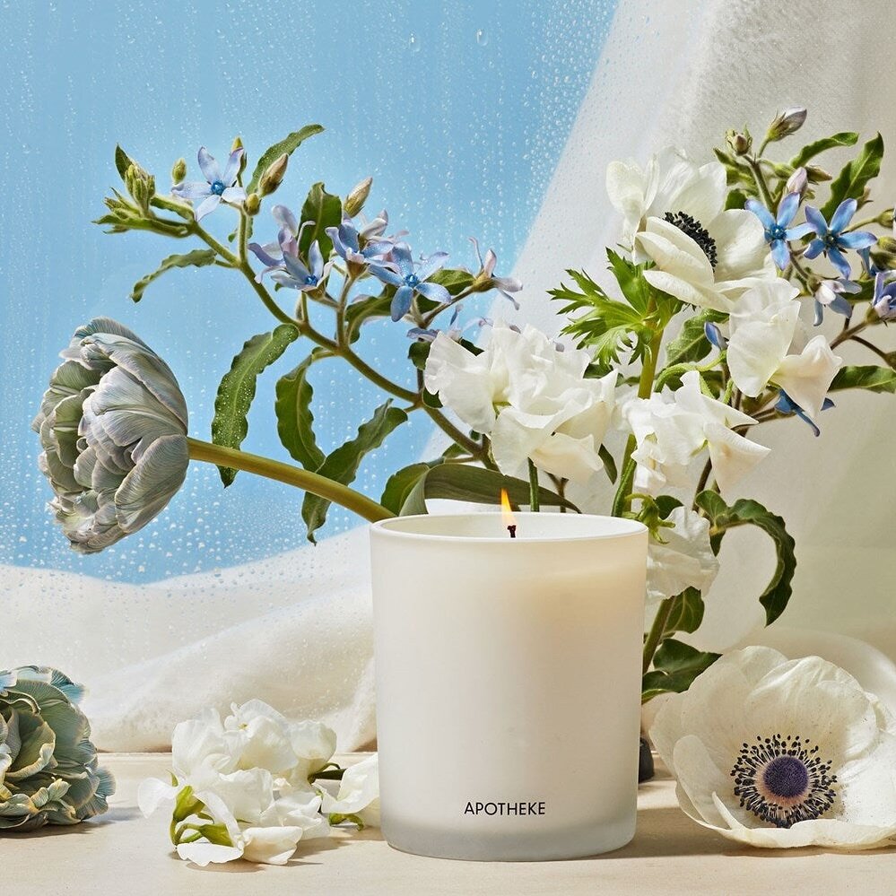 Longer days and warmer nights are coming.  Spring has sprung and our @apothekeco candles will make your home smell like the new season. 

.
#CoastalDecor #CoastalLiving  #MonmouthBeachNJ #MonmouthCountyDesigner #Smmakelifebeautiful #MySMPHome #MyCove