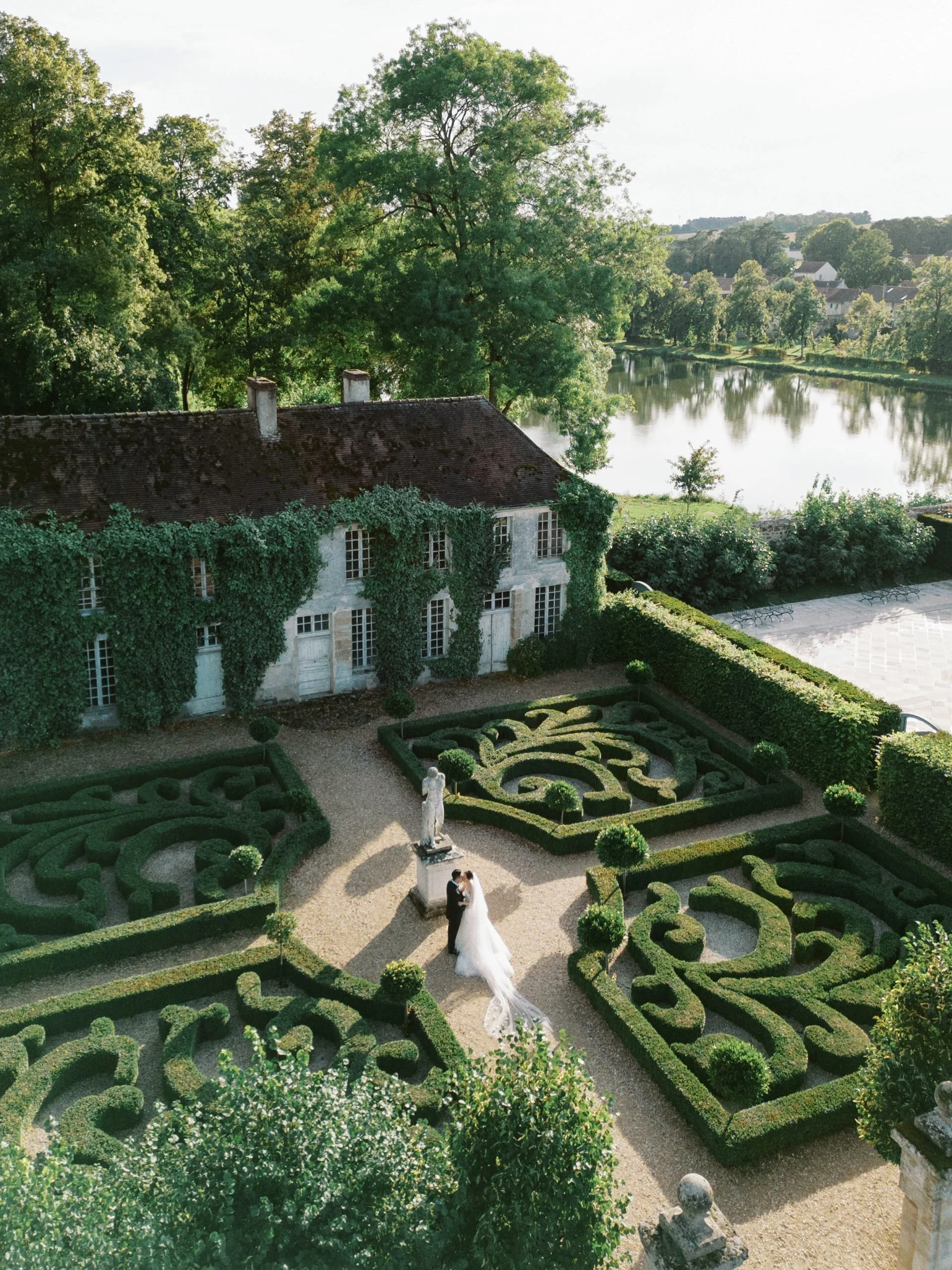 wedding-chateau-de-villette-2.jpg
