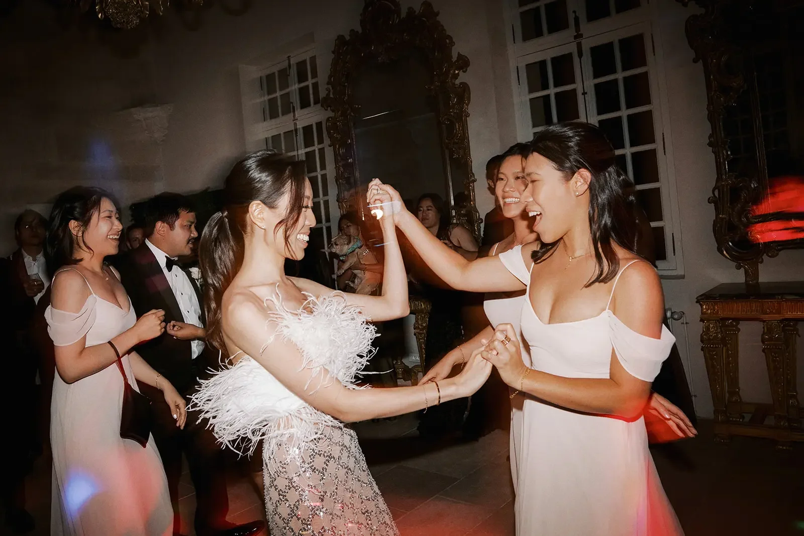 wedding-chateau-de-villette-34.webp