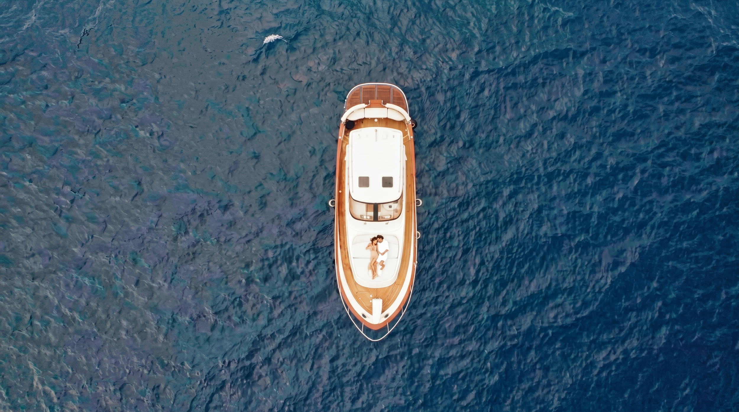 couple-capri-italy-3.png