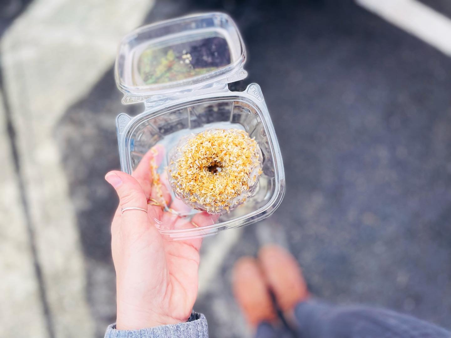 Today! 🍩 @happybellyhudson 

Come on by. Every Sunday. 10-2. 💐💖☀️
@beaconfarmersmarket Voted BEST FARMERS&rsquo; MARKET by @hudsonvalleymag

#BeaconFarmersMarket #CommunityStrong #farmersmarkets #thingstodoinbeacon #thingstodohudsonvalley #nycdayt