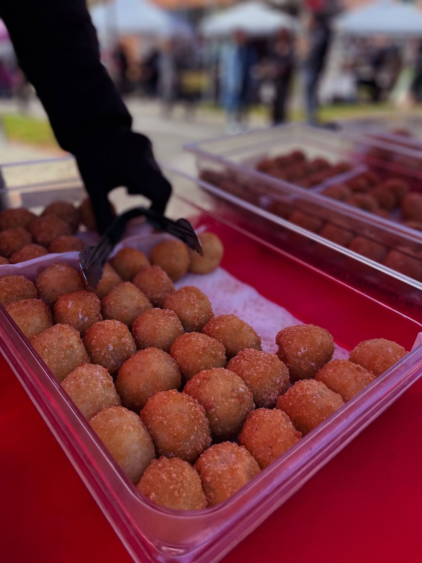Arancini for days&mdash; Have you tried em? @diriso_official 

🌹🥩🥕🥃🥖🍯🌽🧀🥬🥦🫐💍🍚🍦🍫🍩☕️

@beaconfarmersmarket is every Sunday. 10-2.

@beaconfarmersmarket Voted BEST FARMERS&rsquo; MARKET by @hudsonvalleymag (THREE years running)

#BeaconFa