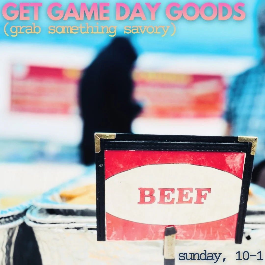 Game Day starts at the market 🏈💛

If you&rsquo;re heading out for Super Bowl supplies, think quick and purposeful:

🏈 Ground beef for nachos or chili from @eggbertsfreerangefarm 
🧀 Cheese for the snack table from @edgwickfarm and @chaseholmfarm 
