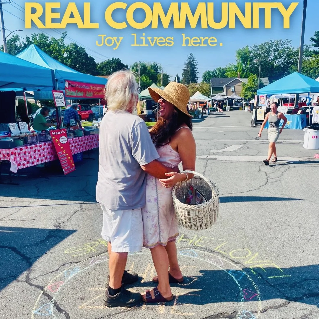 Joy lives here.

It shows up in conversations between the tents.
In neighbors running into neighbors.
In the small moments that turn Sunday mornings into a ritual.

The market is more than a place to shop &mdash; it&rsquo;s a place to belong.

🗳 Vot