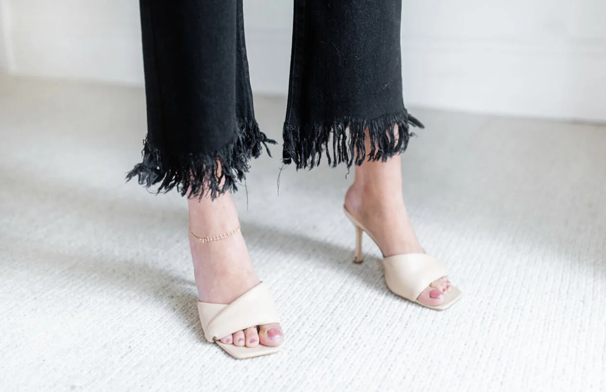 C26E5D1B-03AE-47AB-9D6B-3C0EC43D46F1