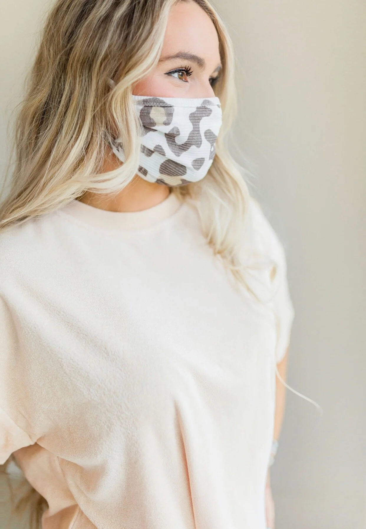 4B5D3B90-B66D-4744-9349-7CC925A80374