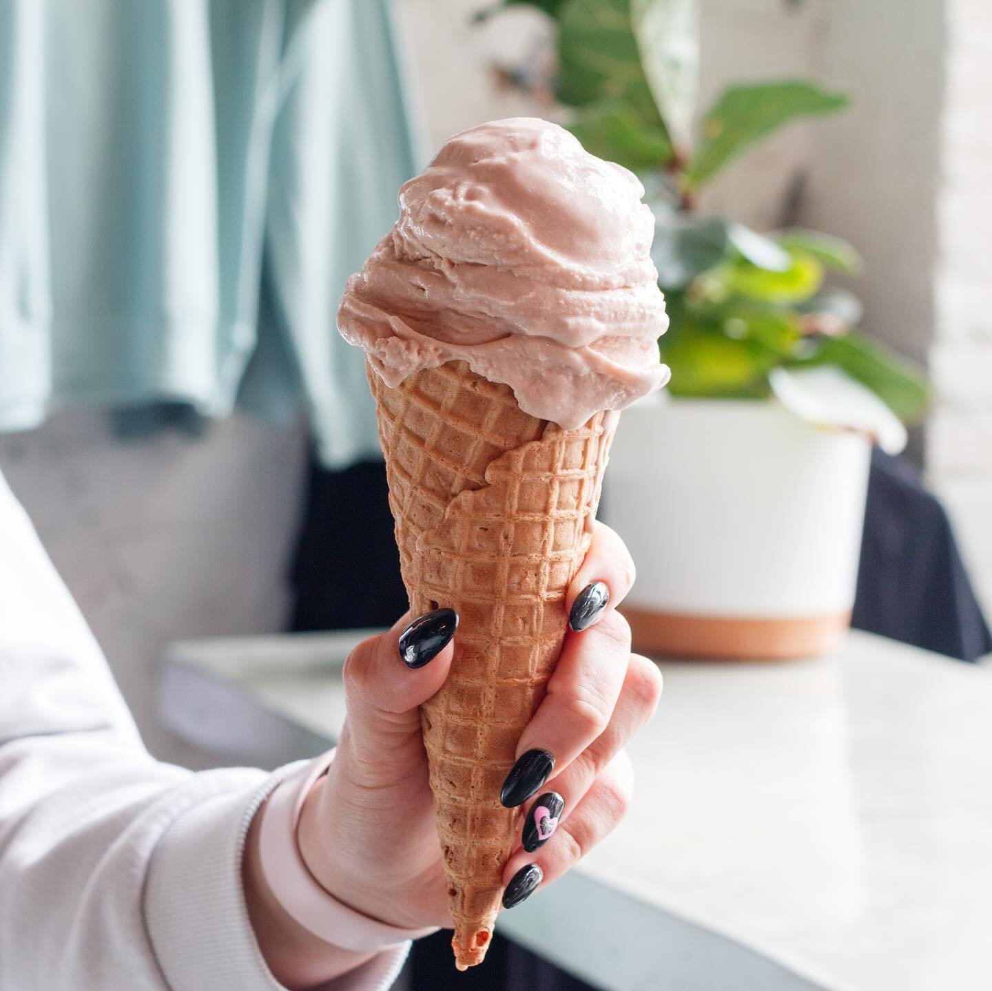 🌎 Happy Earth Day! Did you know that choosing a waffle cone over a cup is not just tastier, but it&rsquo;s also a small step towards helping our planet? Here&rsquo;s why:

🍦Edible Wins! Waffle cones are 100% edible, which means no waste left behind