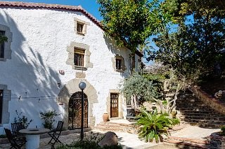 If you need some distraction right now or feeling really blue from all this upsetting craziness in the world maybe have a look at our venue for Barcelona next year! Yep..it&rsquo;s here. 
Chatting to a friend a few days ago and we reflected we will b