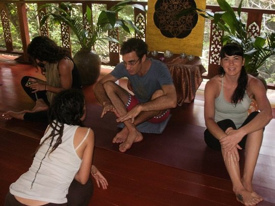 Back in the day when I had a tan ! I think this is from 2010/2011 when I was practising ashtanga in Thailand and visiting India. I was on the verge of getting very sick in the second photo. So hence the pale face 🤣🤣and look of I don&rsquo;t feel ri