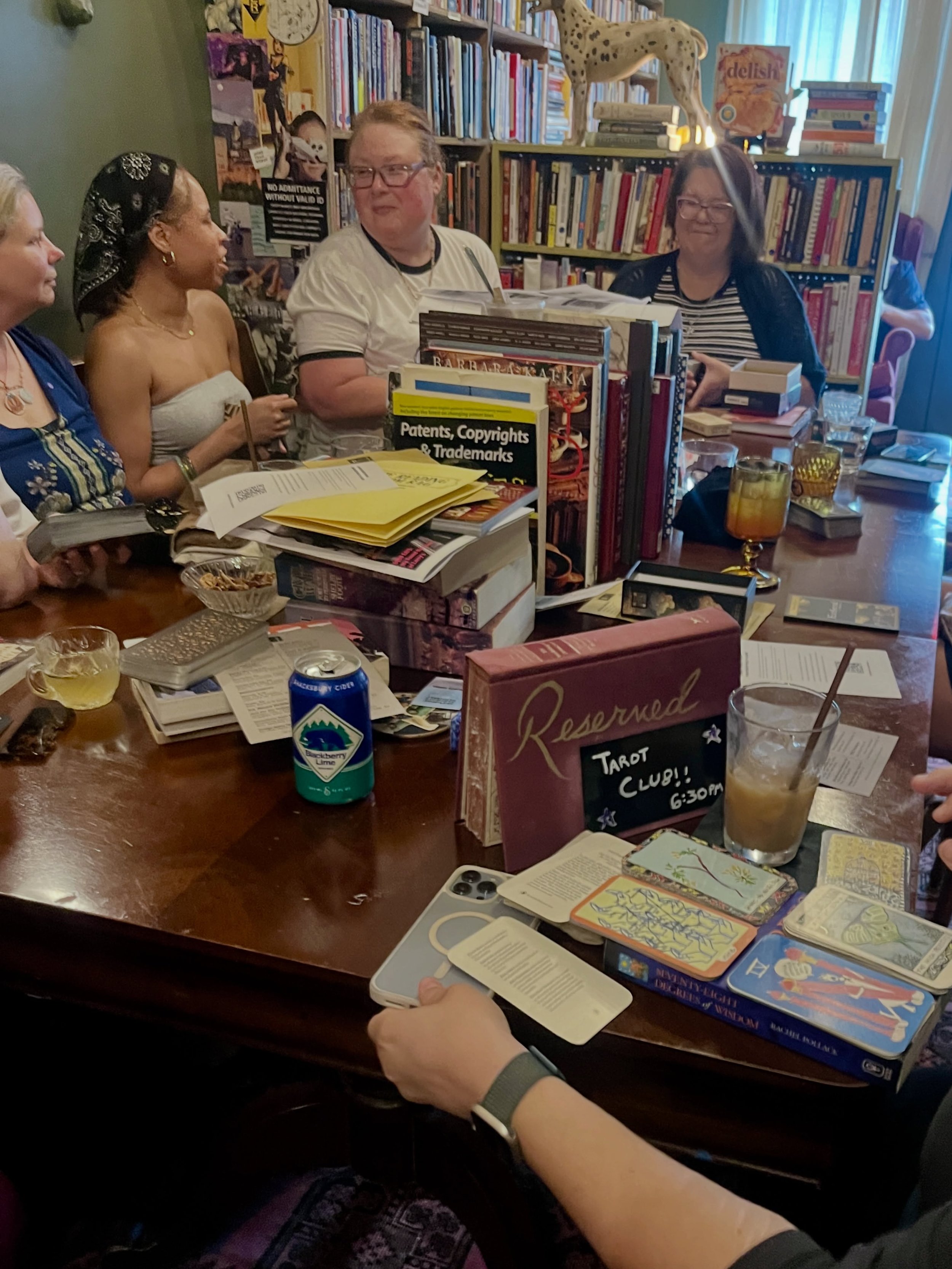 1st Tarot Club meetup 🥹

What a beautiful night! Thank you to everyone who came to share space and learn in community. The Empress energy was STRONG, I still have goosebumps. 

Thanks to the @thereadingroombar for hosting us, and letting us spill ov
