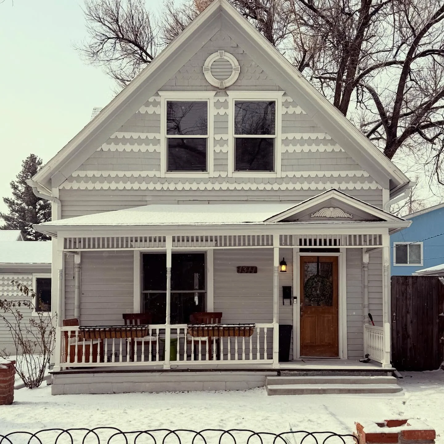 A part of me still cannot believe I am saying this, but we are moving after 10 wonderful years in our beloved home. 

This house has been and is our dream house, and it is also true that both our family and the new dreams God is giving us for this ne