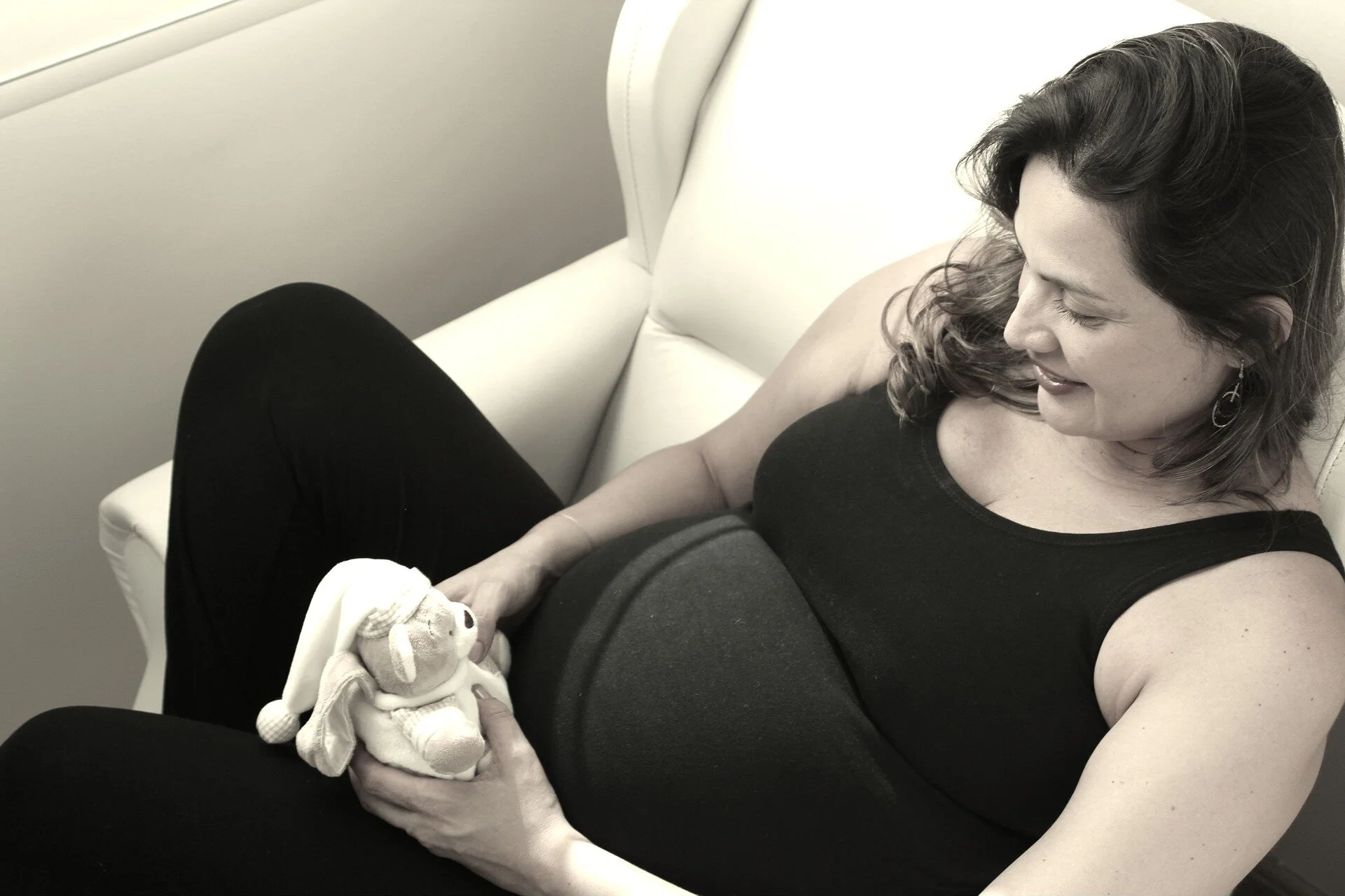 pregnant-woman-relaxing.jpg
